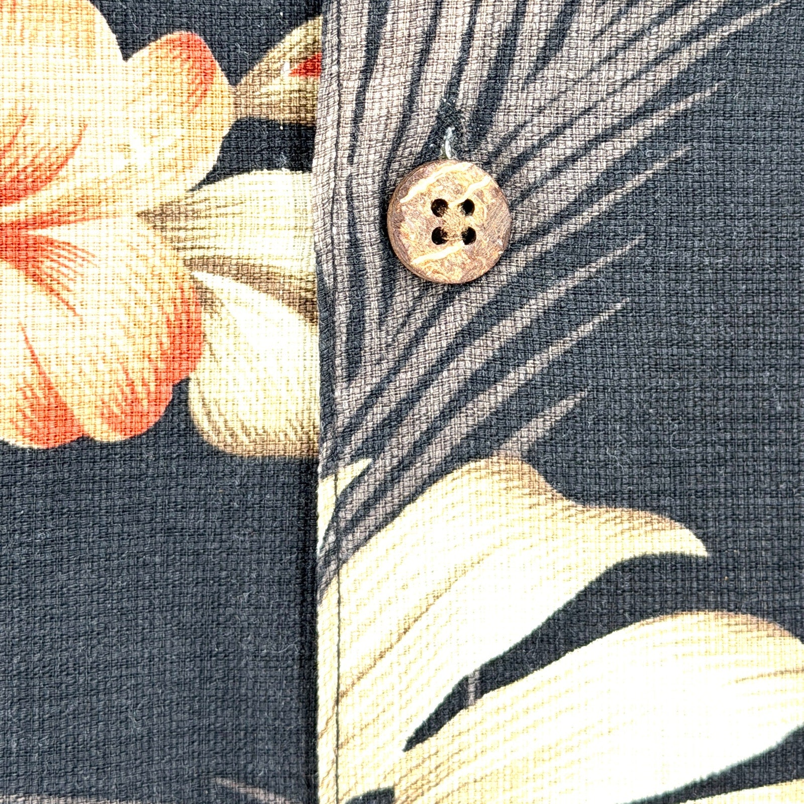 Vintage Y2K Island Shores Black Tan 100% Silk Tropical Hibiscus Button Up