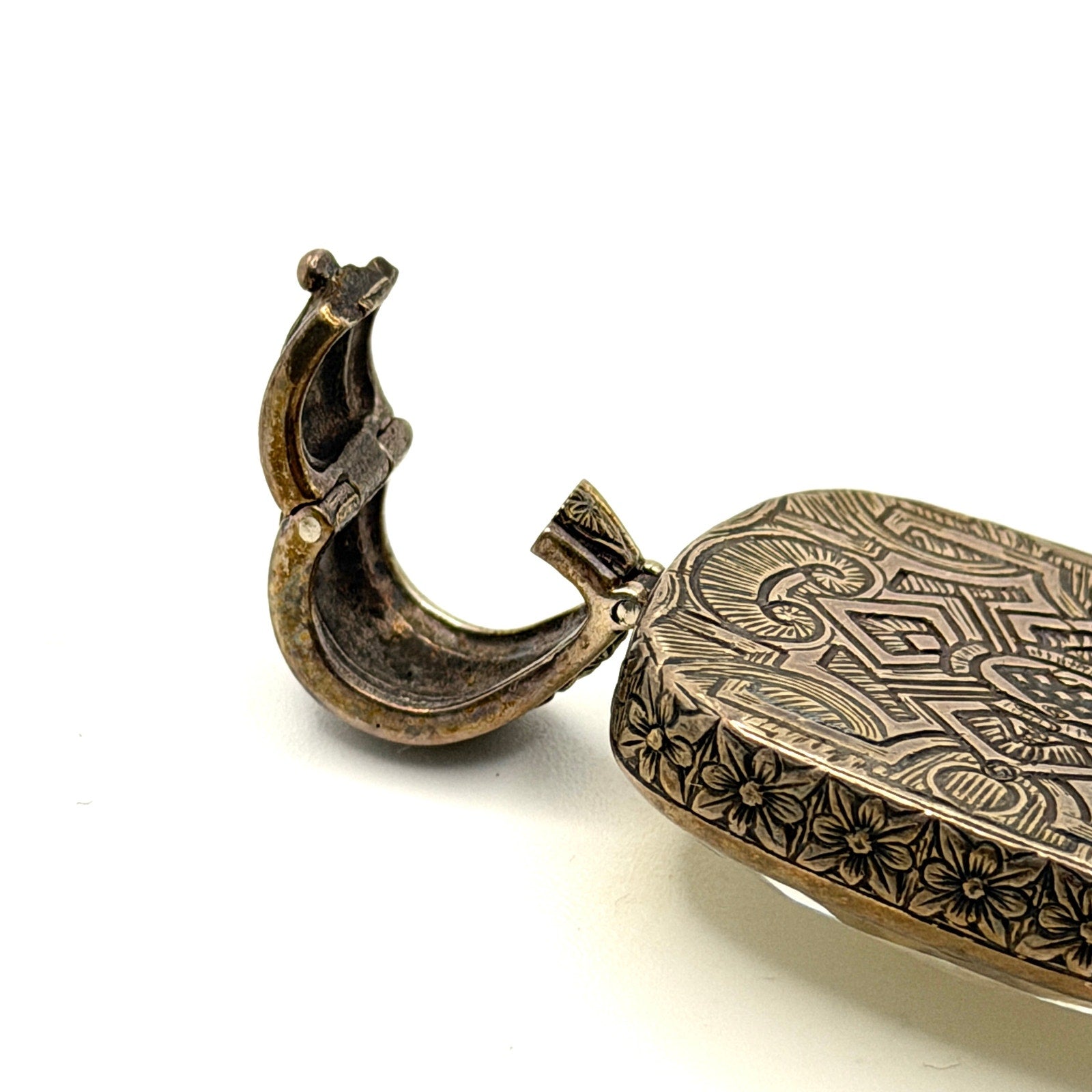 Vintage 90s Stephen Dweck Yellow Cut Glass Intaglio Enhancer Pendant