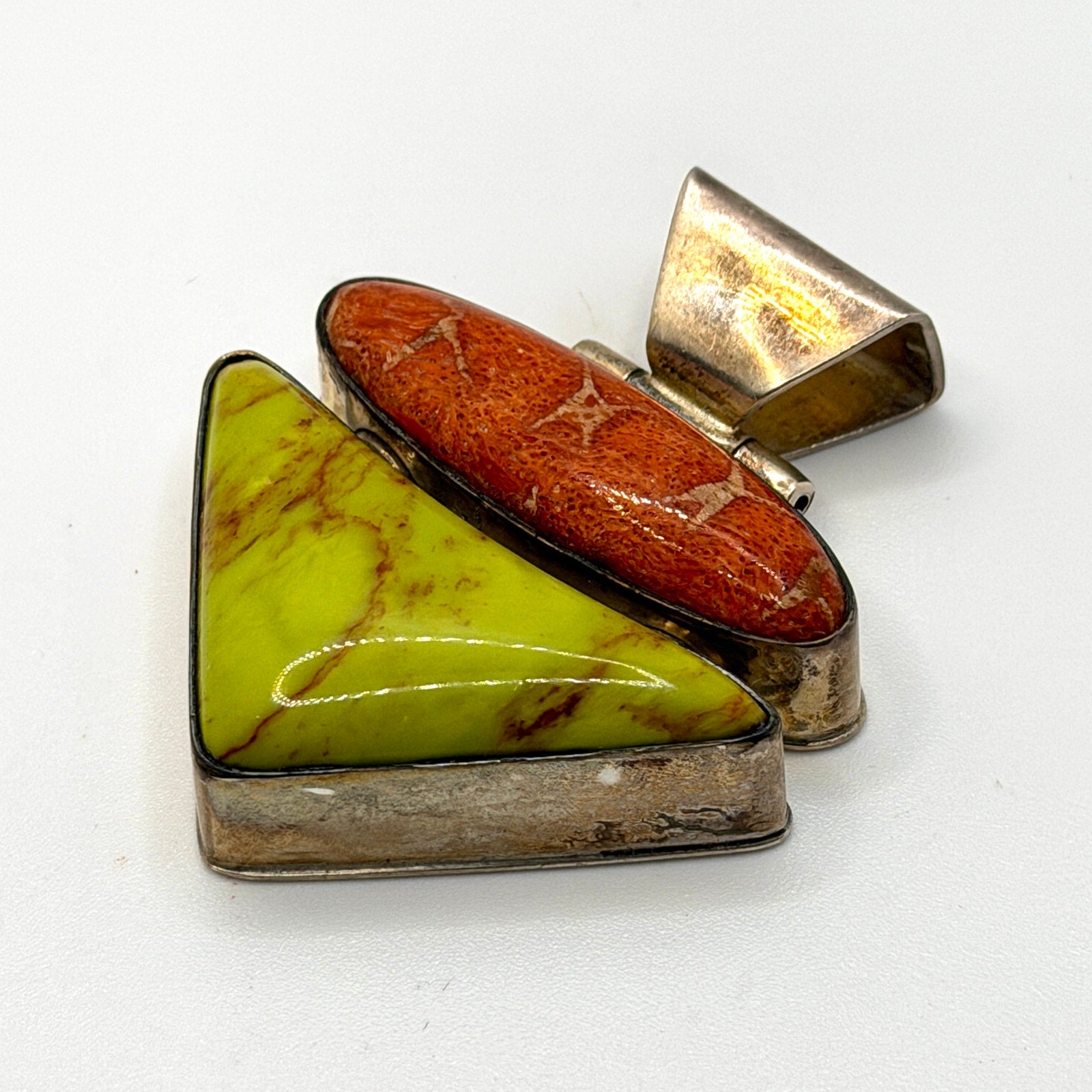 Vintage Y2K D. Troutman Sterling Gaspeite Sponge Coral Signed Pendant