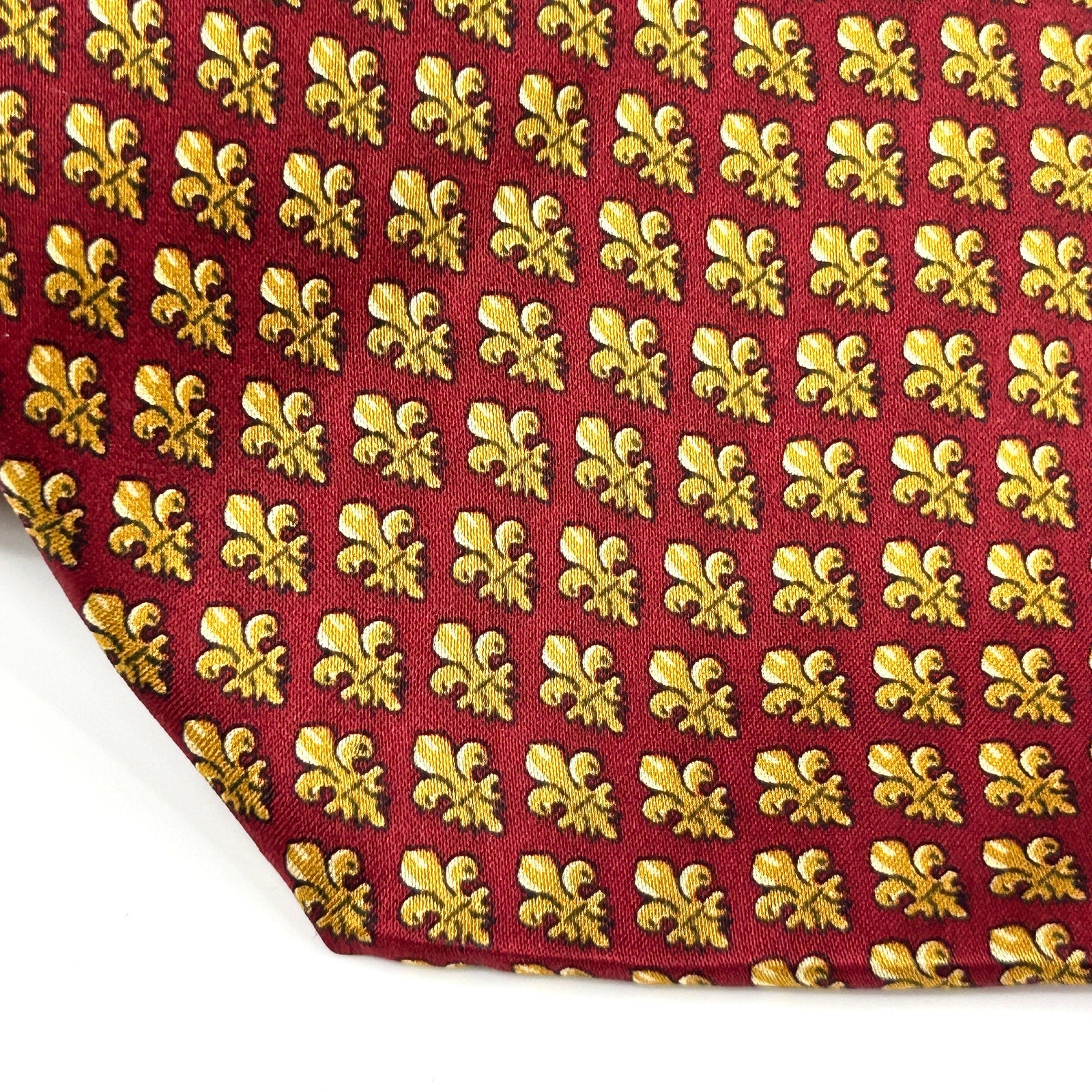 Vintage 80s Crooks & Creed Red Gold 100% Silk Fleur De Lis Necktie