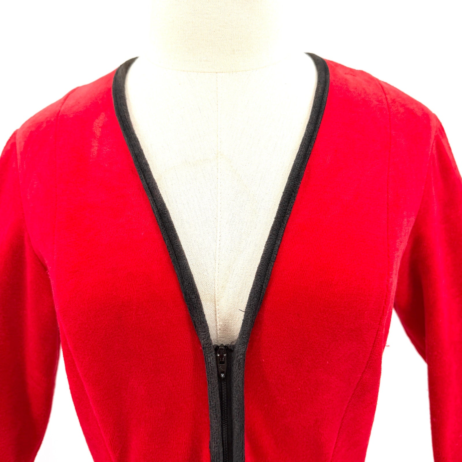 Vintage 70s Geoffrey Beene Swirl Red Velour Zip Front House Coat