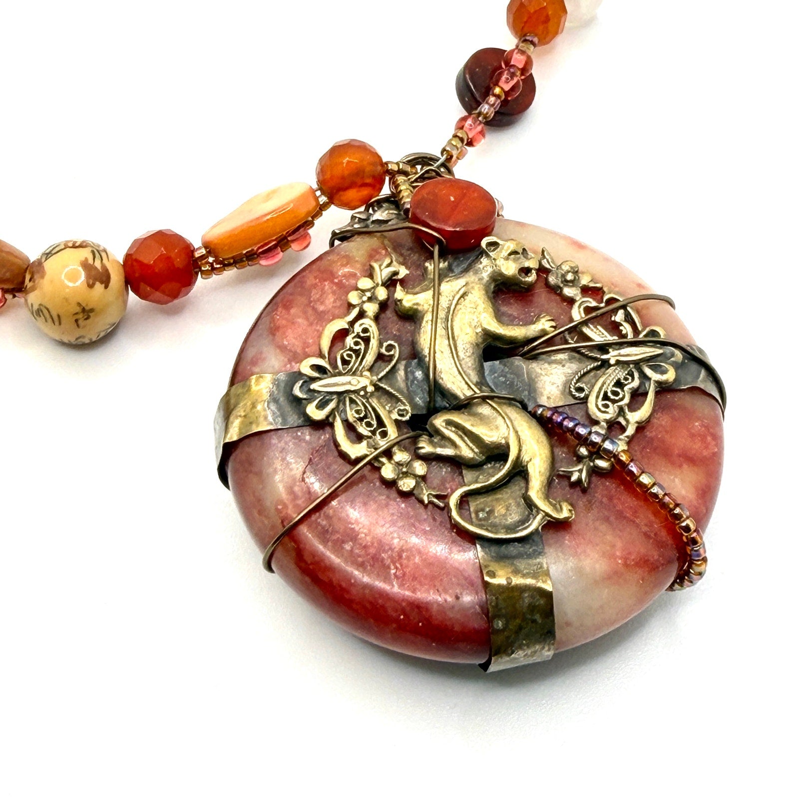 Vintage 90s Chinoiserie Red Jade Panther Carved Immortal Carnelian Necklace