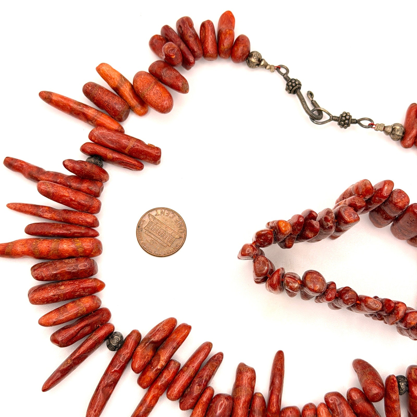 Vintage 90s Red Apple Coral Branch Fringe Necklace Stretch Bracelet Set