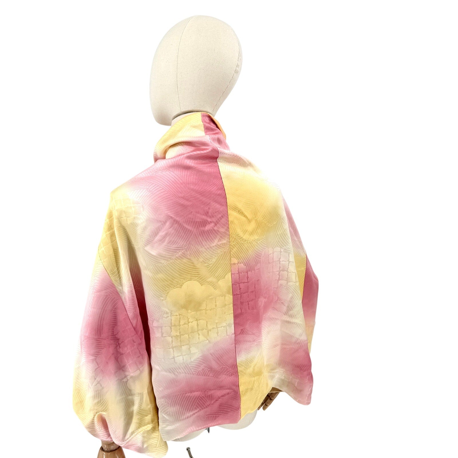 Vintage Y2K Yellow Pink Michiyuki Rinzu 100% Silk Japanese Floral Wrap Jacket
