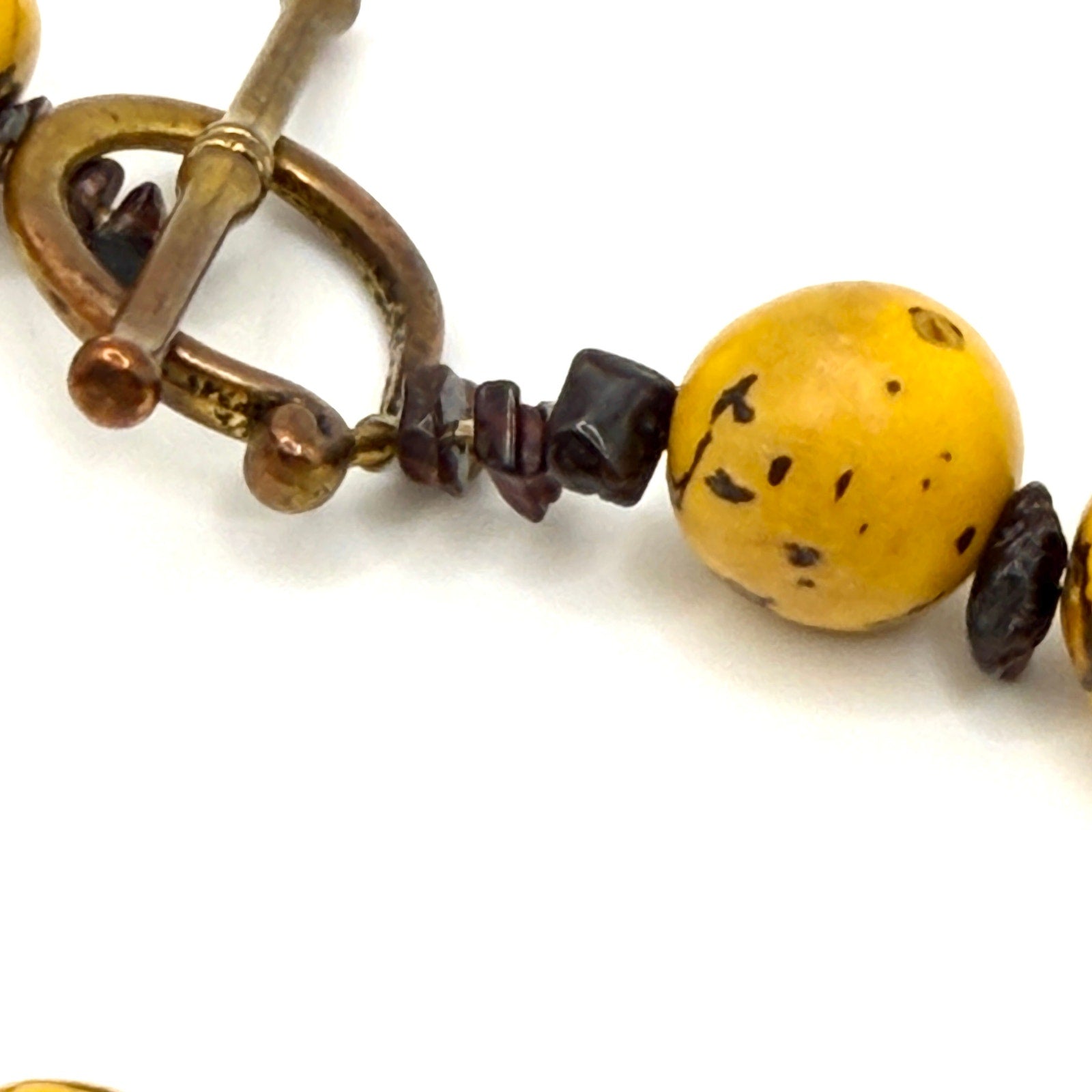 Vintage 90s Yellow Bombona Seed Boho Lampwork Glass Heart Toggle Necklace