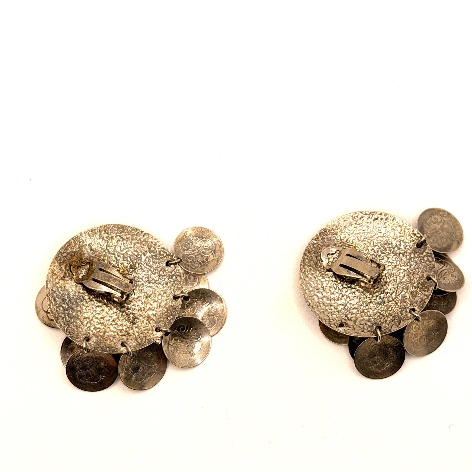 Vintage 90s Silver Tone Textured Multi Coin Dangle Cluster Clip On Earrings