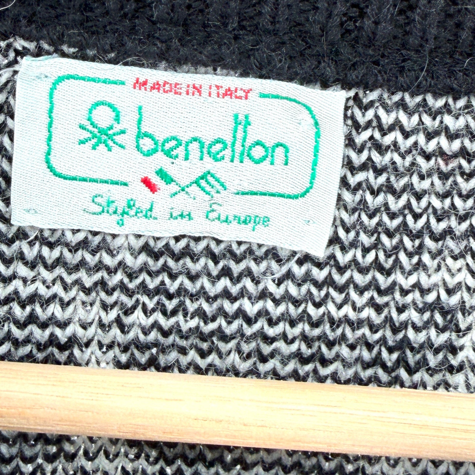 Vintage 80s Benetton Black White 100% Wool Reindeer Motif Crew Neck Sweater