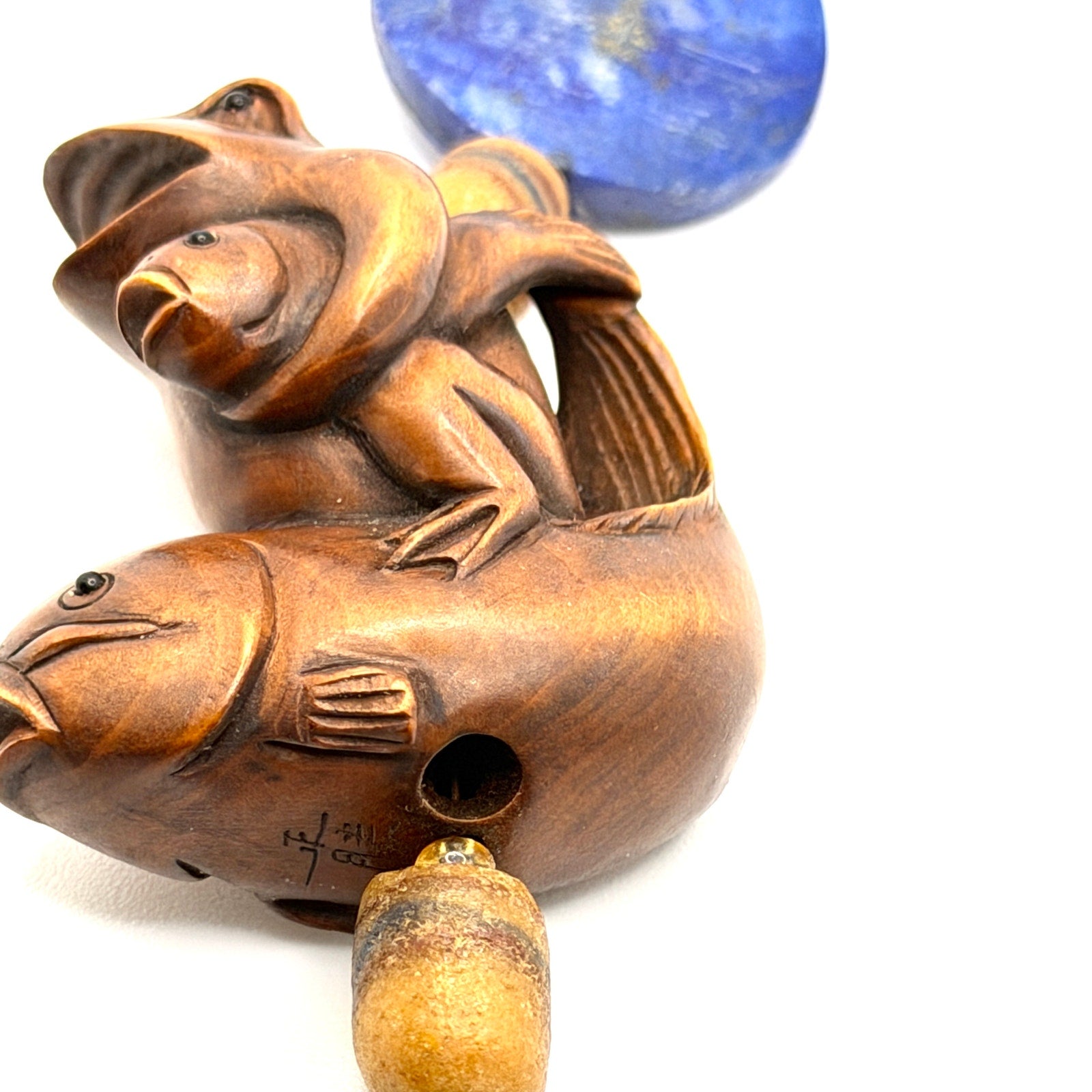 Vintage 90s Lapis Lazuli Wood Hand Carved Frog Fish Netsuke Necklace