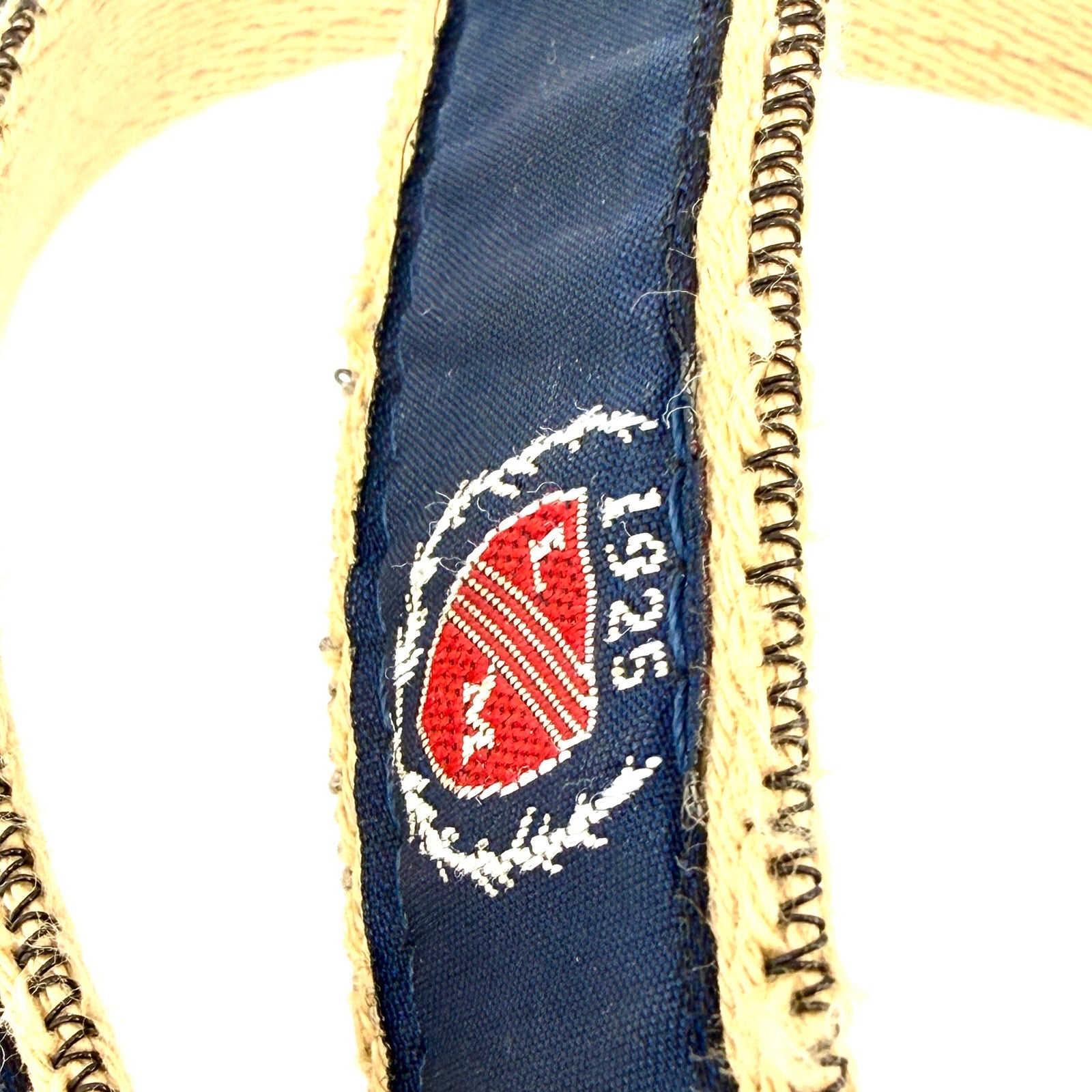 Vintage Y2K YRI Navy Preppy Collegiate Crest Belt