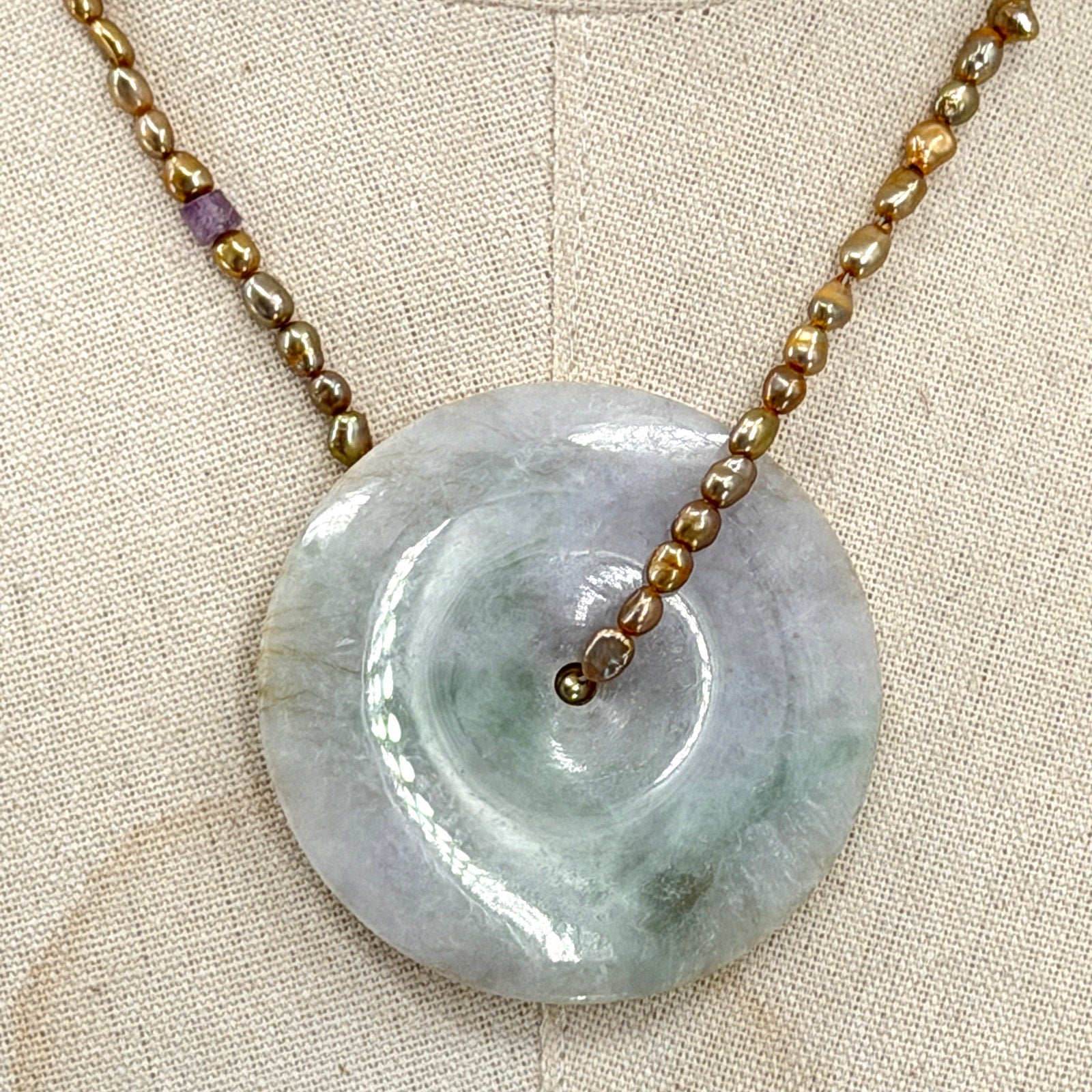 Vintage 90s Copper Tone Pearl Amethyst Ice Jadeite Disk Toggle Necklace