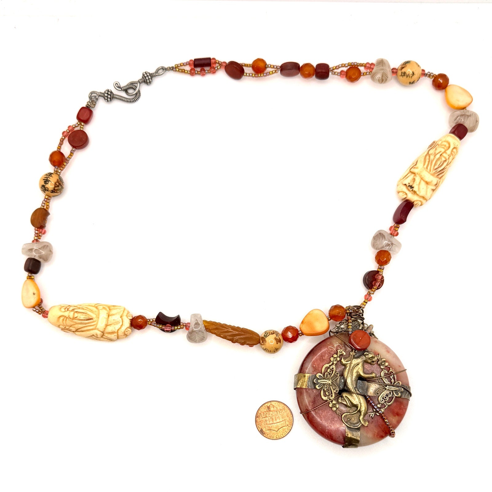 Vintage 90s Chinoiserie Red Jade Panther Carved Immortal Carnelian Necklace