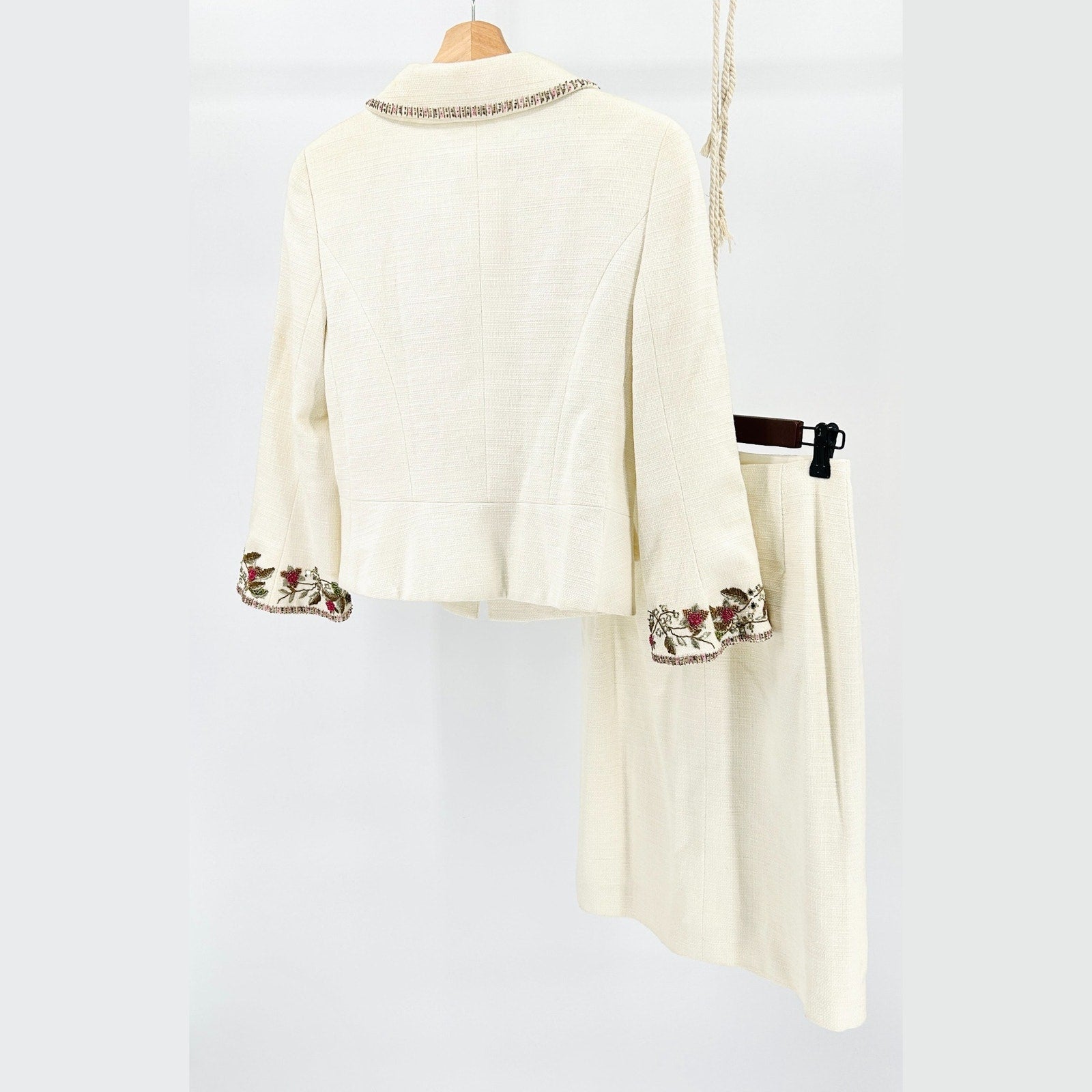 Vintage 90s Escada Ivory Cream Beaded Embroidered Linen Cotton Skirt Suit