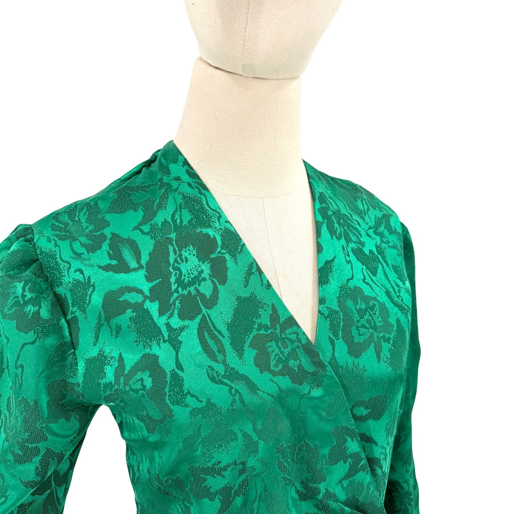 Vintage 80s Emerald Green Polyester Jacquard Drop Waist Wrap Tiered Ruffle Dress