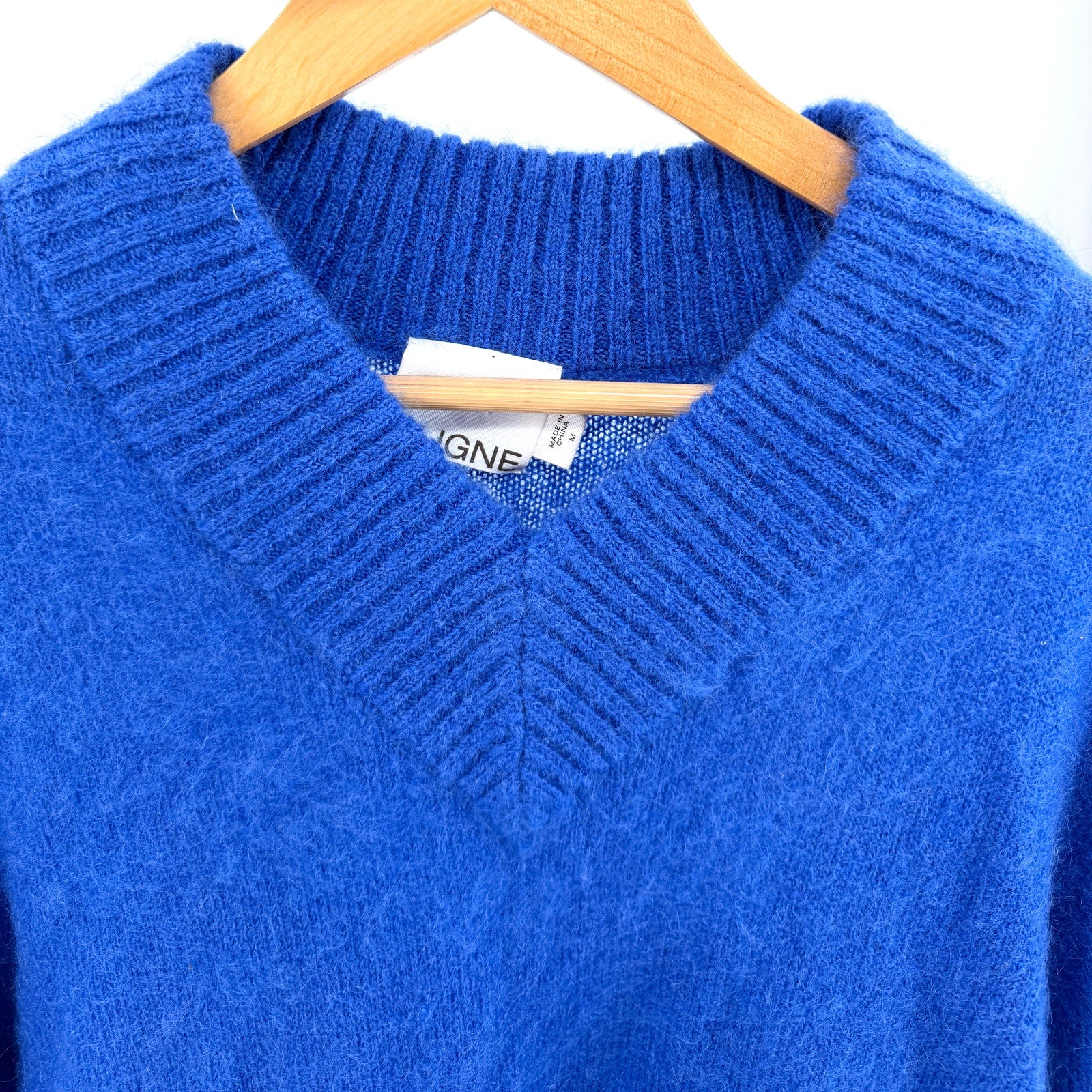 Aligne Cobalt Blue Ribbed V-Neck Wide Cuff Sleeve Pullover Knit Sweater