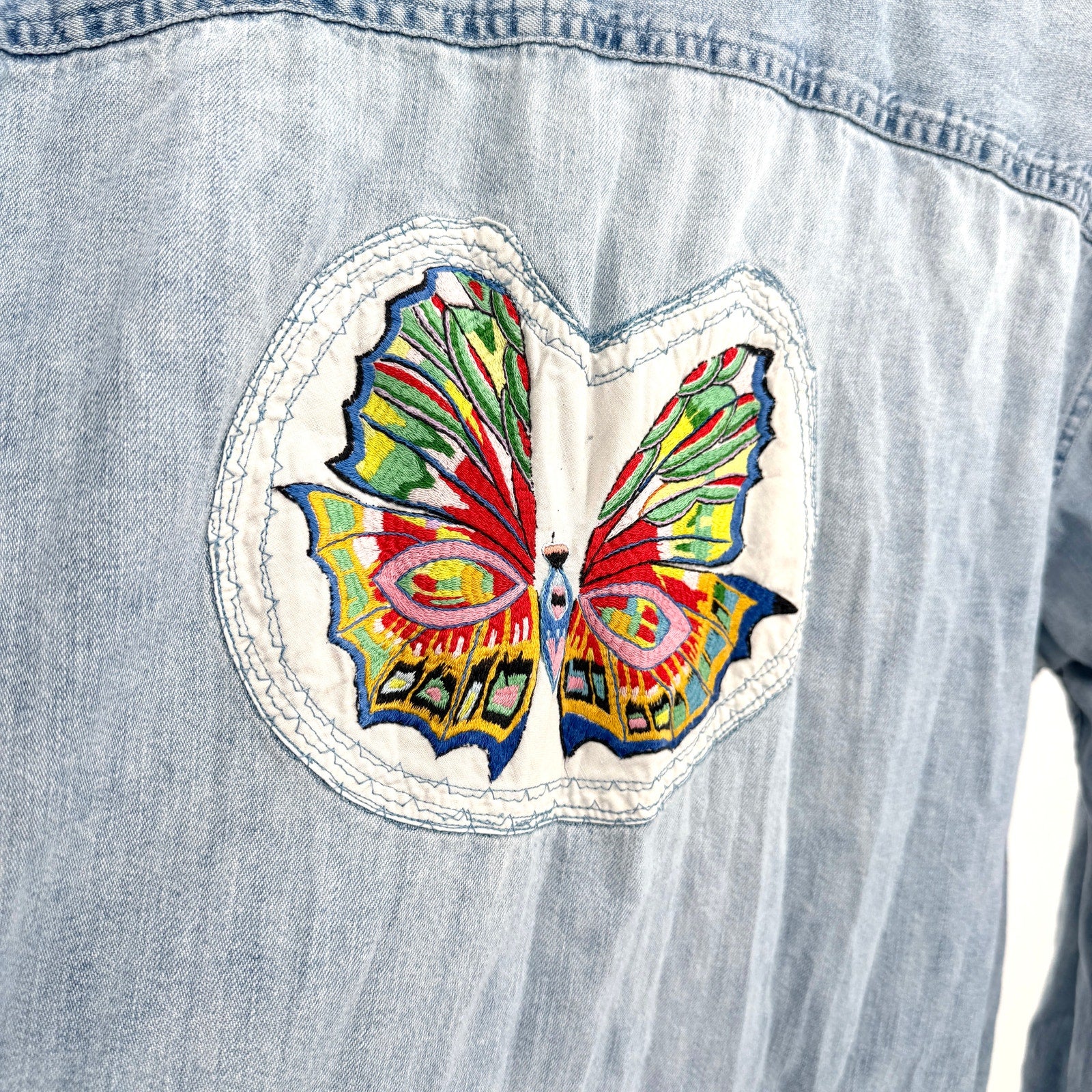 Vintage 90s Gap Light Blue 100% Cotton Butterfly Embroidered Denim Shirt
