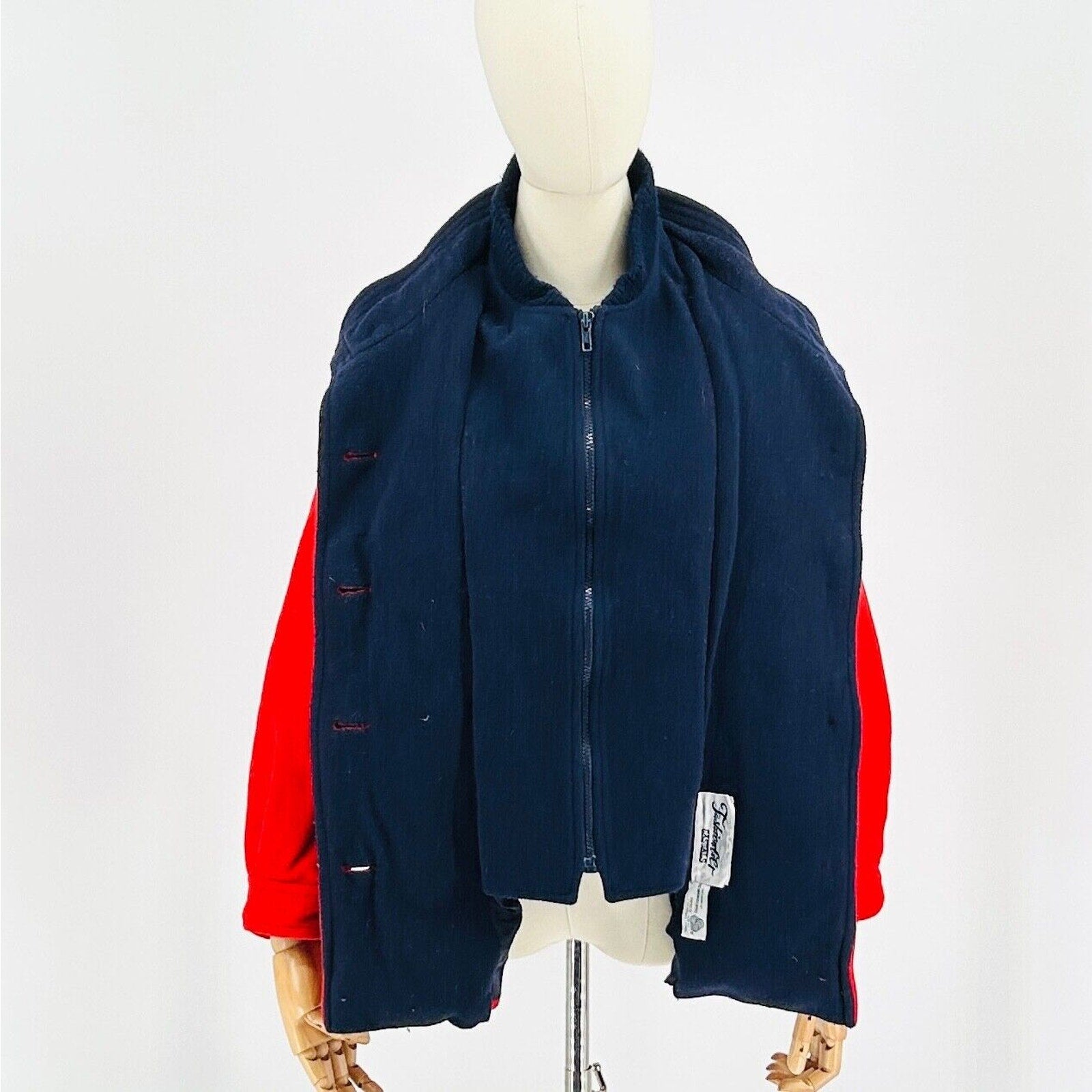 Vintage 70s Fashionbilt Red 100% Wool Sharp Tailoring Boxy Zip Insert Coat