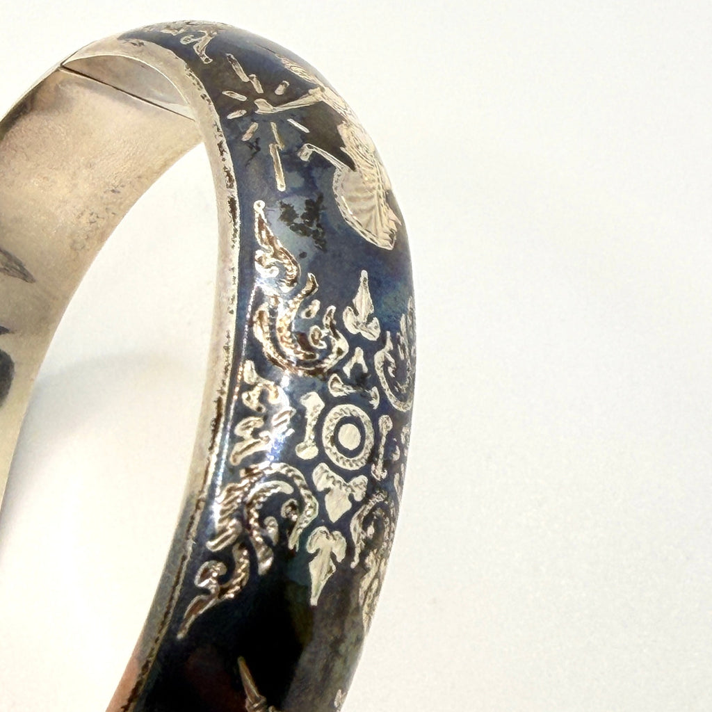 Vintage 50s Stamped Siam Sterling Silver Blue Niello Hinged Bangle