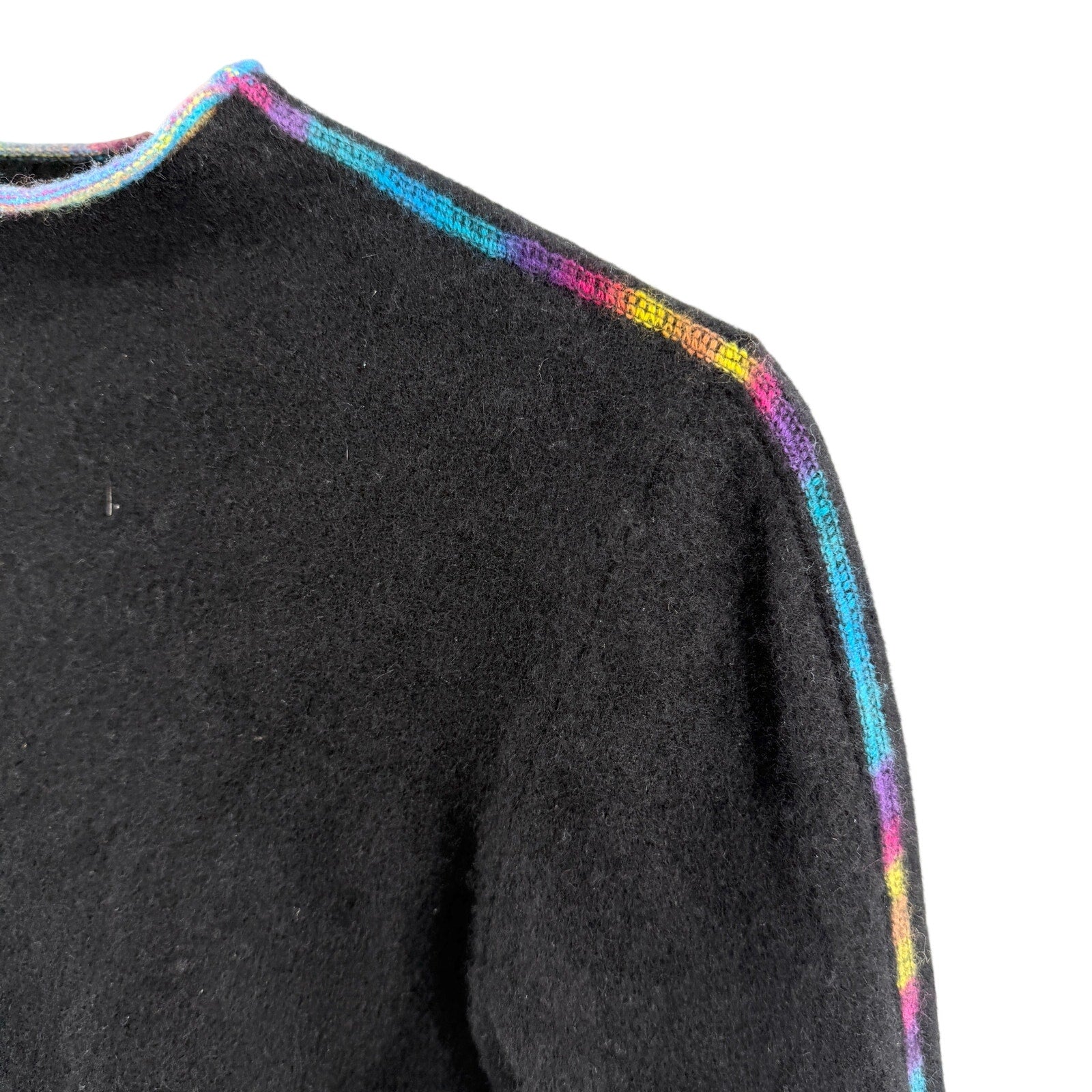 COMOBOCA Black 100% Cashmere Rainbow Trim Crewneck Sweater