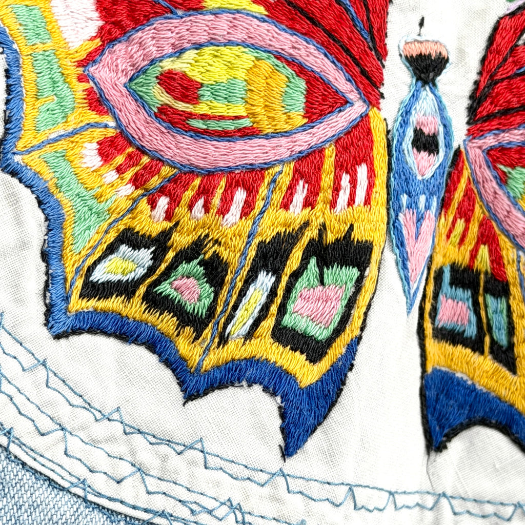 Vintage 90s Gap Light Blue 100% Cotton Butterfly Embroidered Denim Shirt