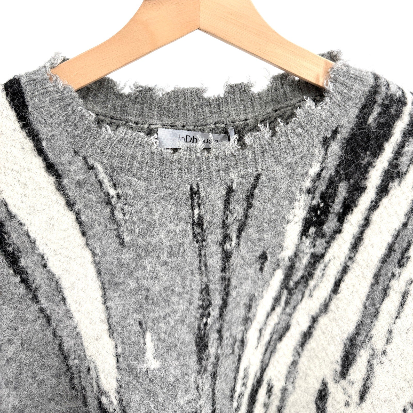 InDhouse Gray White Black Abstract Deconstructed Pullover Sweater
