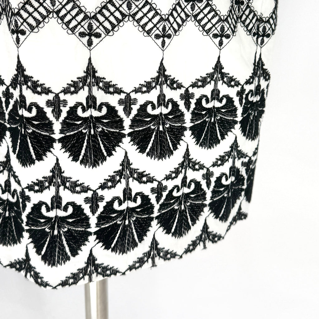 Elie Tahari Black White 100% Cotton Embroidered Eyelet Shift Coat Dress