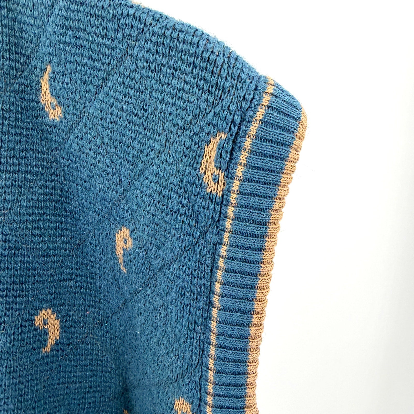 Vintage 90s J.T. Beckett Indigo Blue Paisley V-Neck Sweater Vest