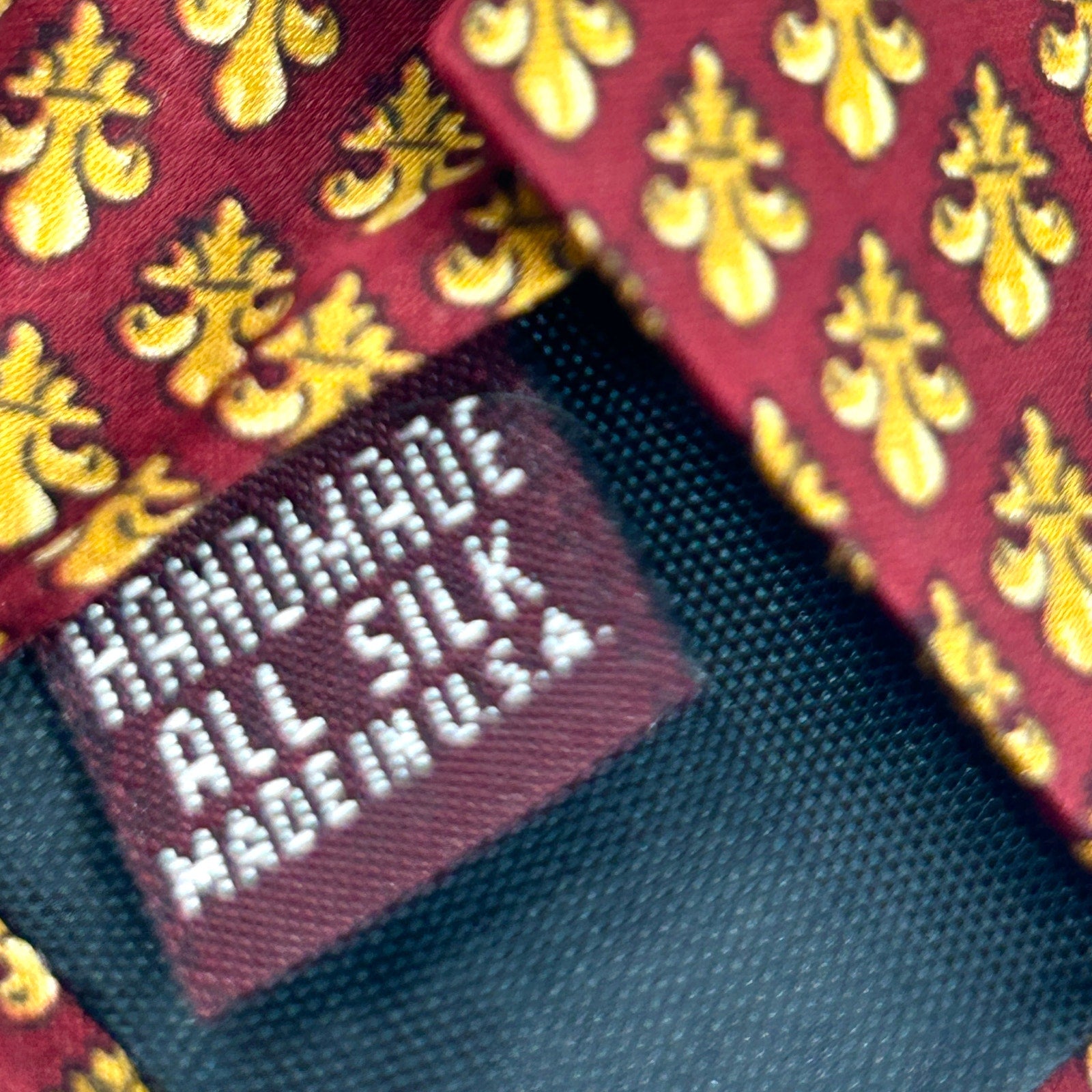 Vintage 80s Crooks & Creed Red Gold 100% Silk Fleur De Lis Necktie