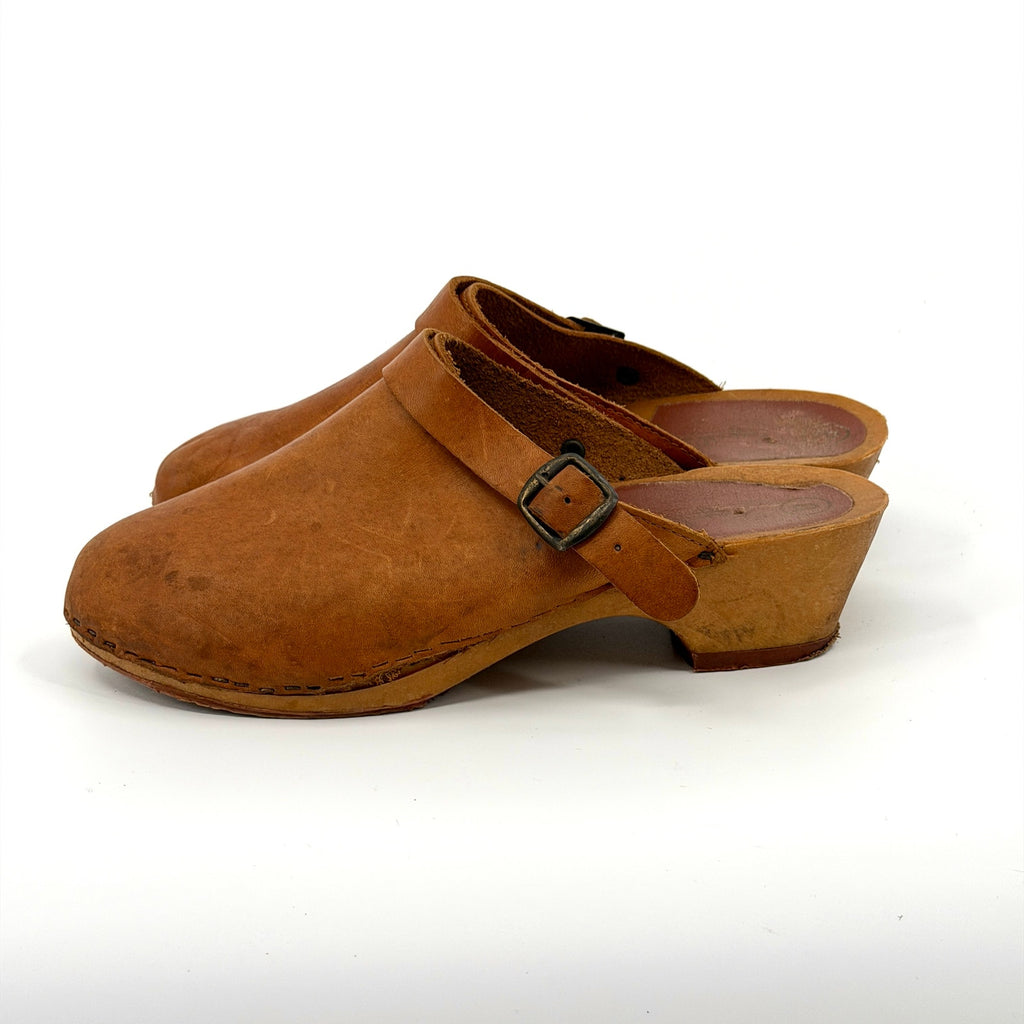 Vintage 70s Made in Italy Tan Leather Faux Wood Platform Clogs