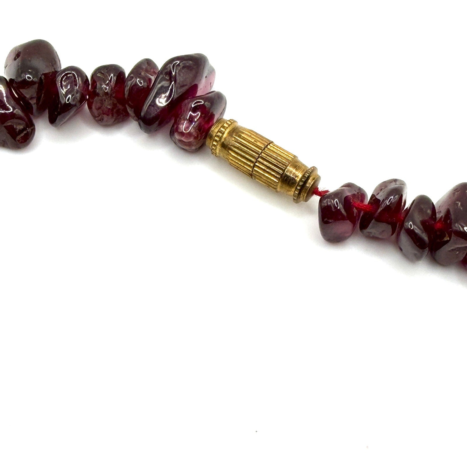 Vintage 90s Red Garnet Gemstone Chip Strand Barrel Clasp Necklace