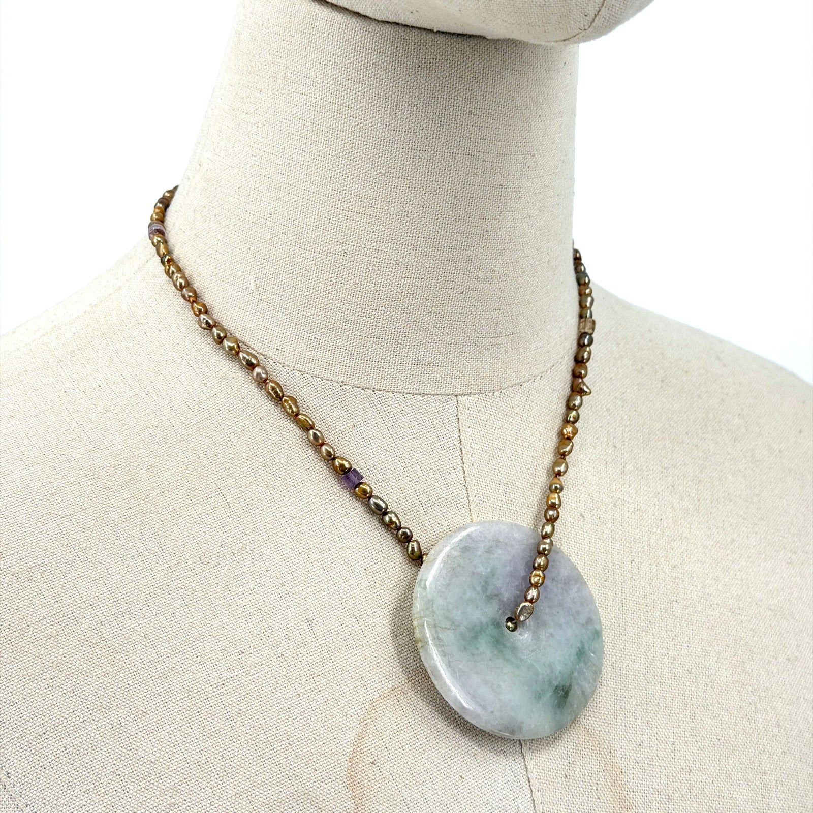 Vintage 90s Copper Tone Pearl Amethyst Ice Jadeite Disk Toggle Necklace