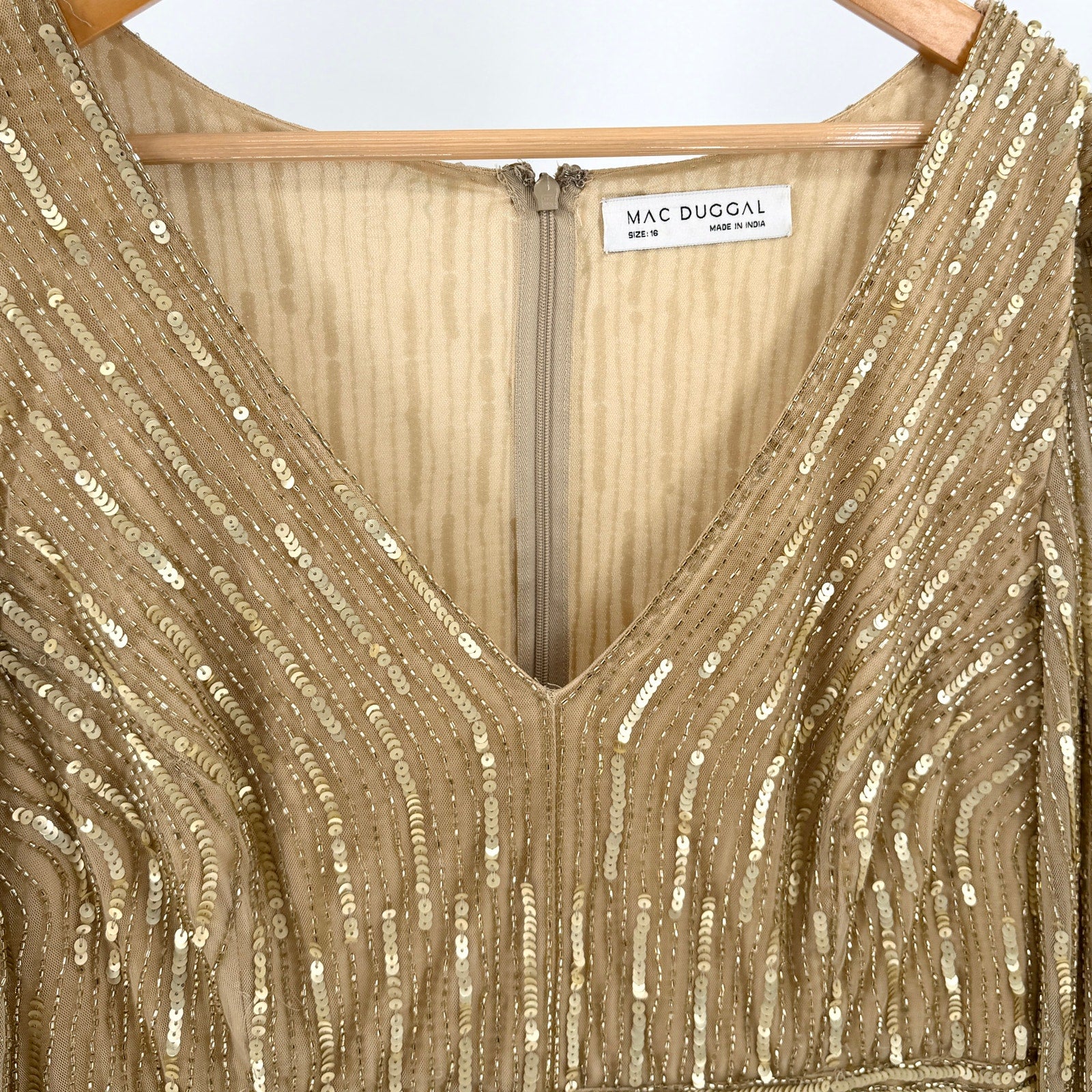 Mac Duggal Gold Beaded Sequin Elegant Long Sleeve V Neck Evening Gown Dress