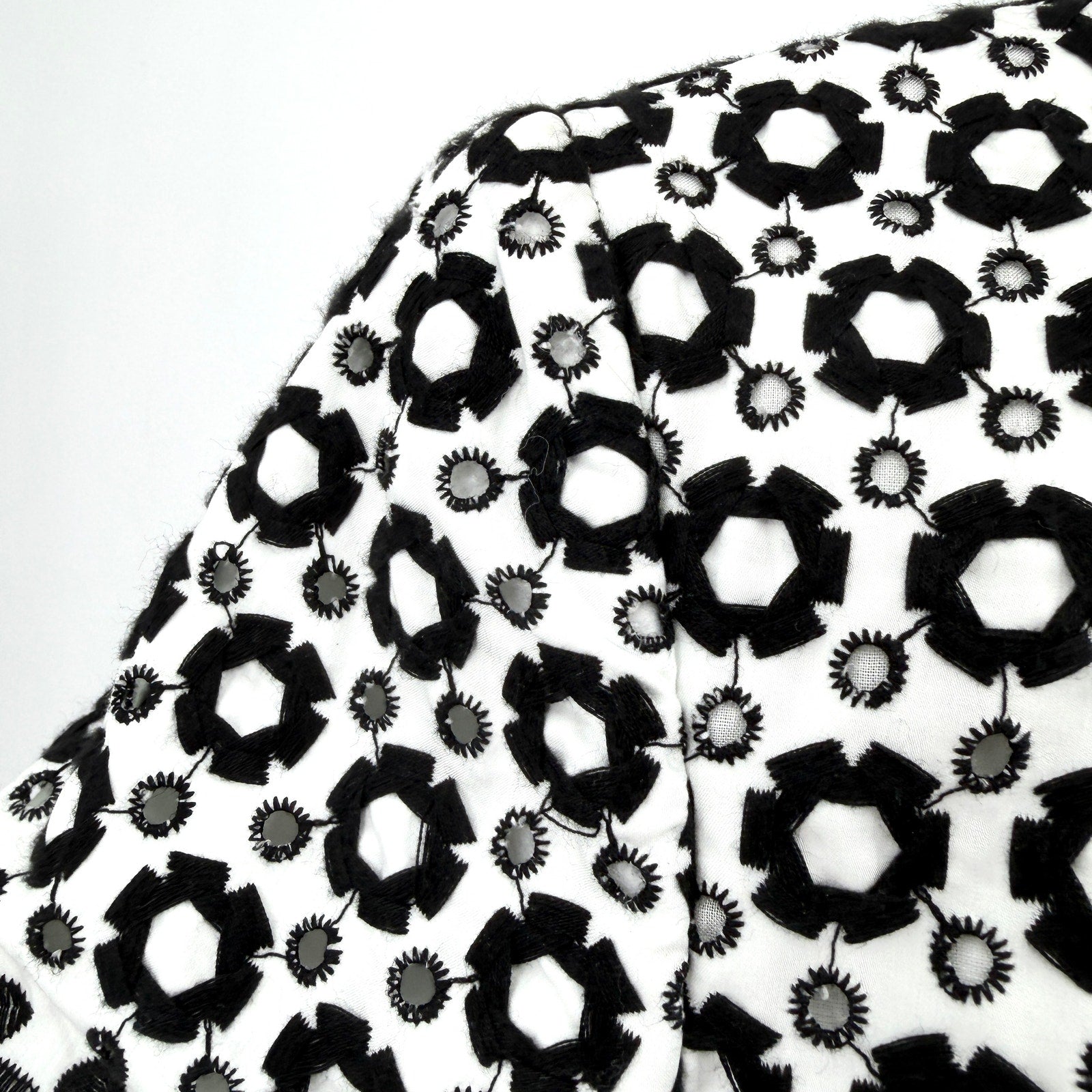 Elie Tahari Black White 100% Cotton Embroidered Eyelet Shift Coat Dress