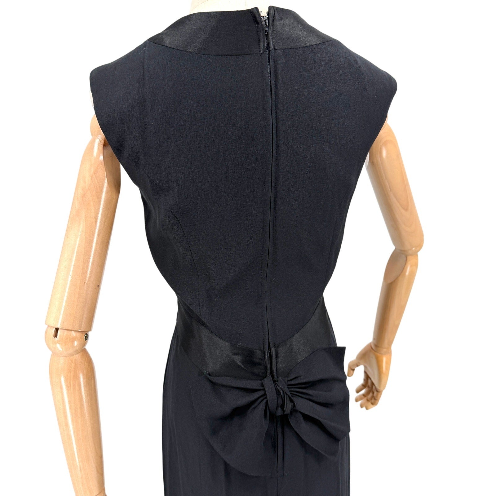 Vintage 80s House of Bianchi Black Bow Back Mermaid Evening Gown