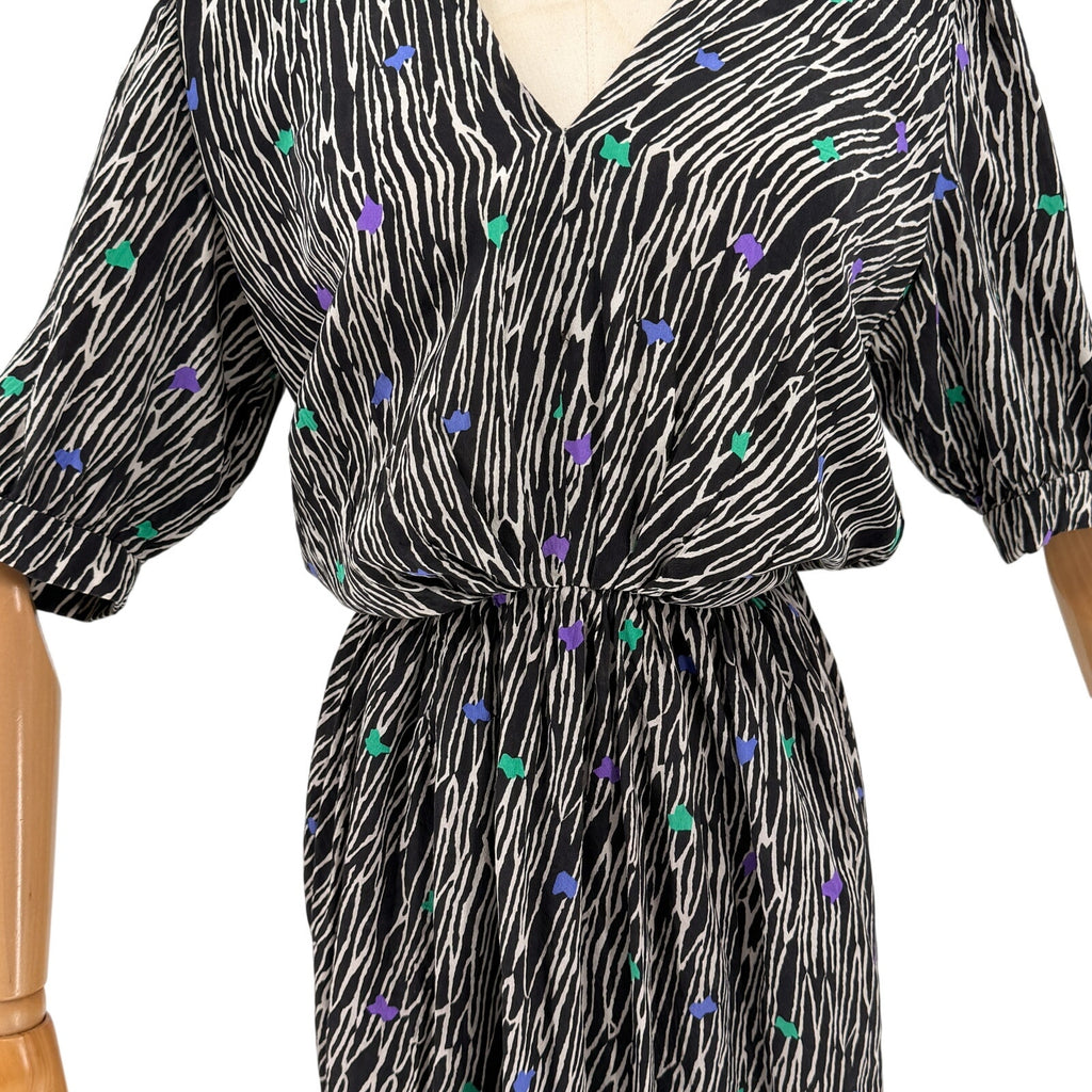 Vintage 80s Gianni Versace Black White 100% Silk Abstract Graphic Mini Dress