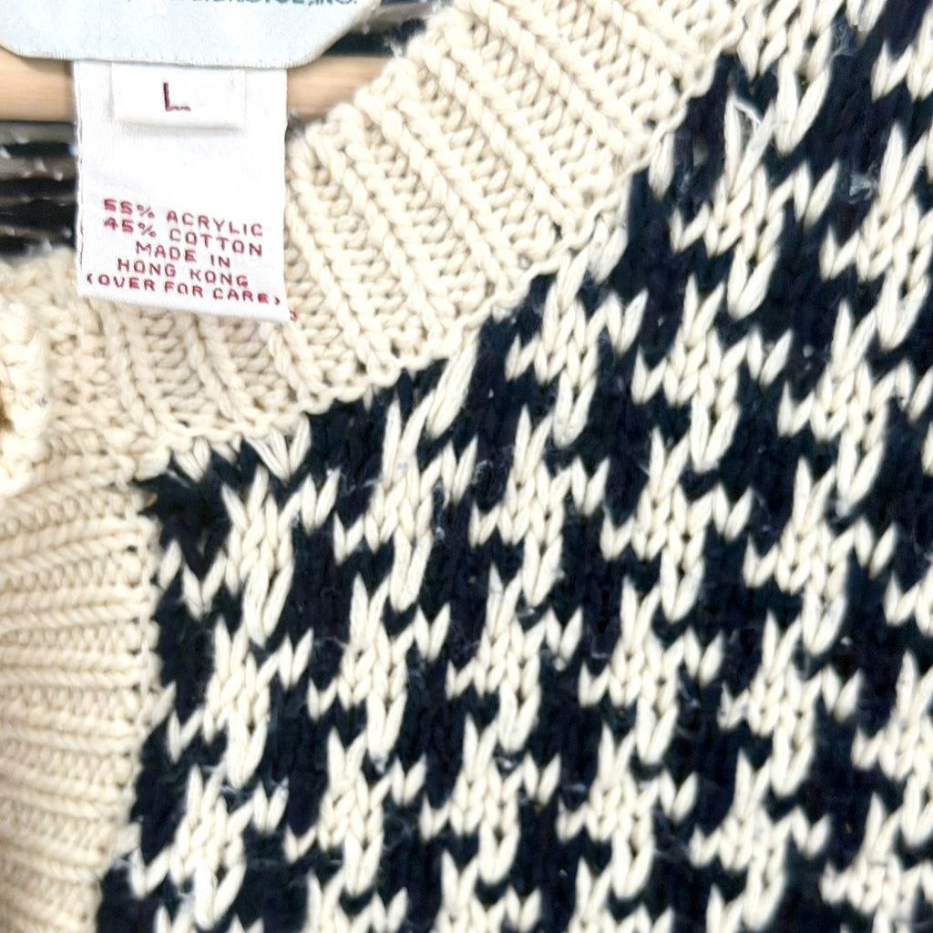 Vintage 90s Susan Bristol Navy Cream Houndstooth Gold Button Cardigan