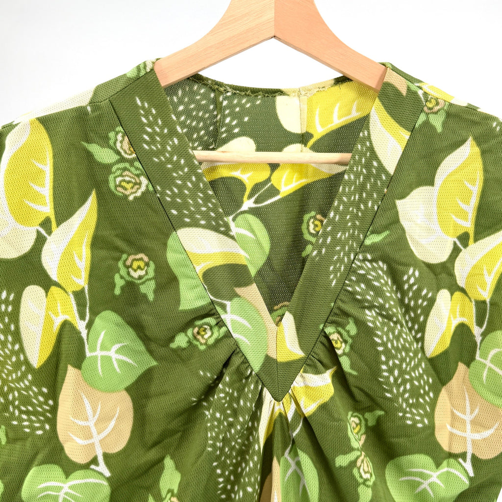 Vintage 70s Handmade Green Funky Leaf Print V-Neck Patio Midi Dress