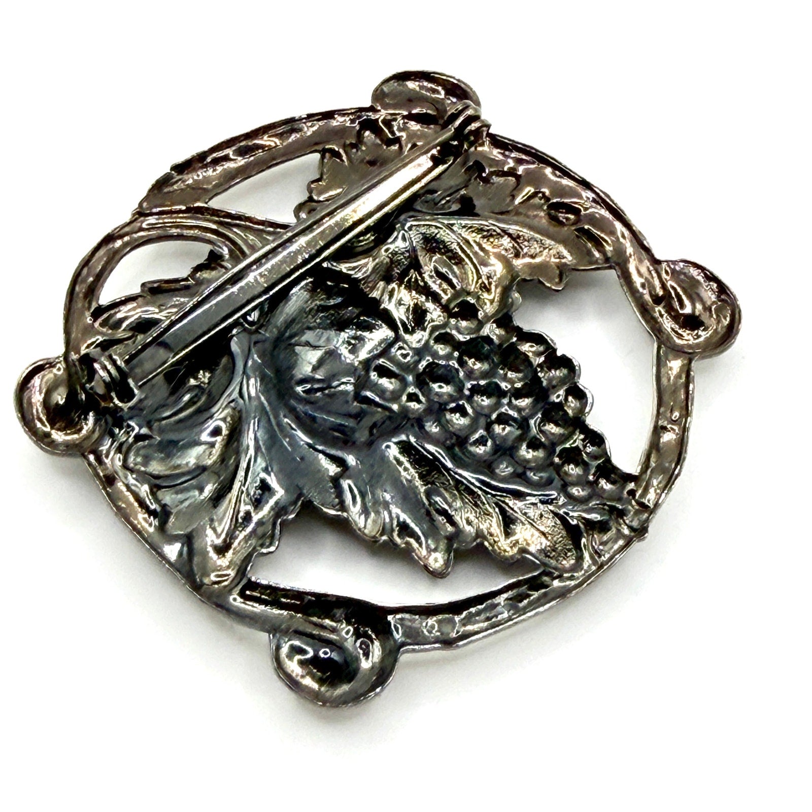 Vintage 80s Silver Tone Grape Cluster Vine Relief Brooch Pin