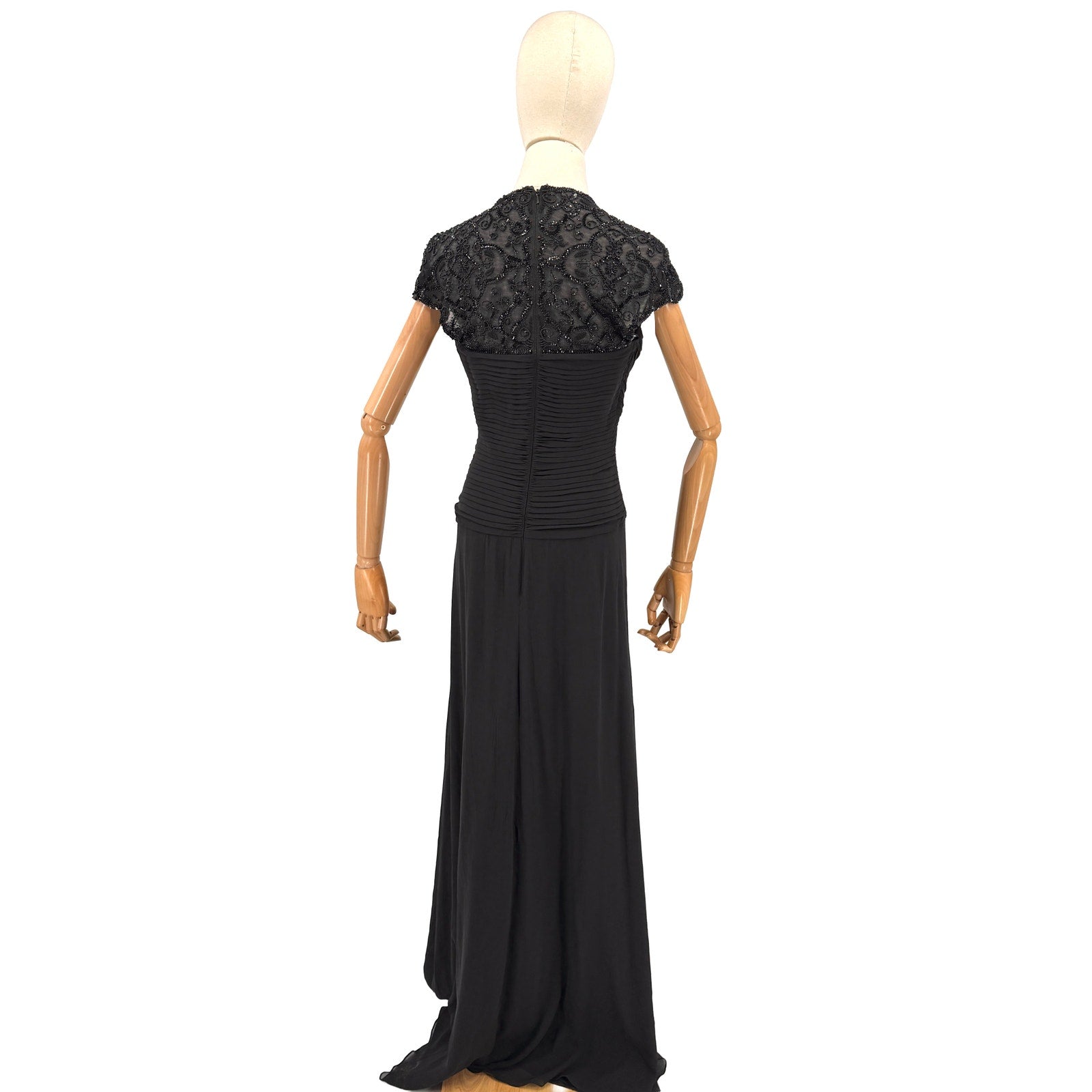 Vintage Y2K Tadashi Collection Black 100% Silk Beaded Vamp Goth Glam Gown