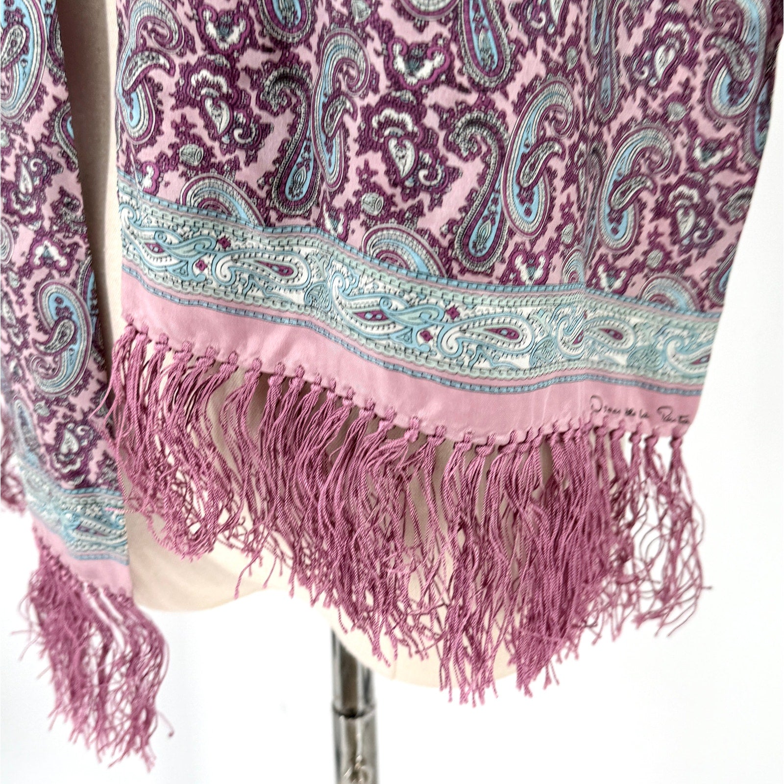 Vintage 80s Oscar de la Renta Purple 100% Silk Paisley Fringe Scarf