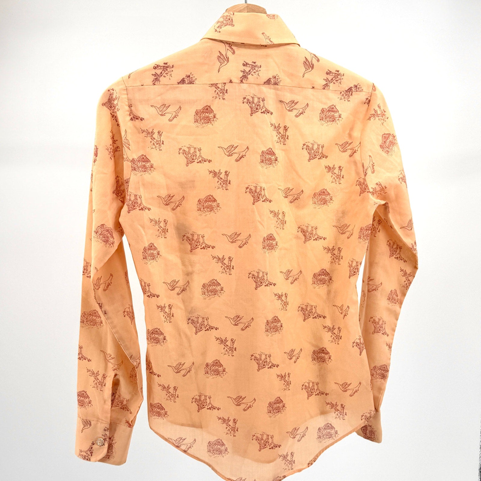 Vintage 70s Sears Put-On Shop Peach Pastoral Toile Dagger Collar Shirt