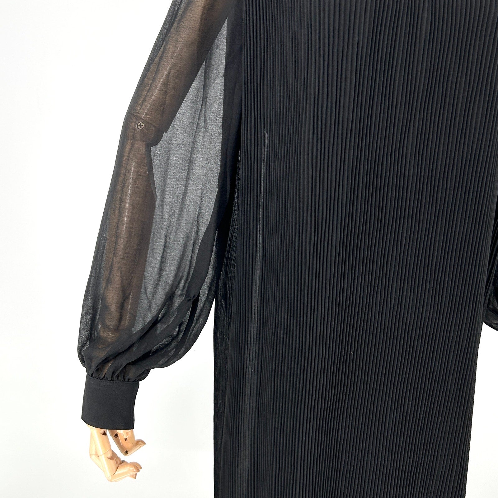 Elie Tahari Black Micro Pleat Sheer Sleeve Maxi Dress