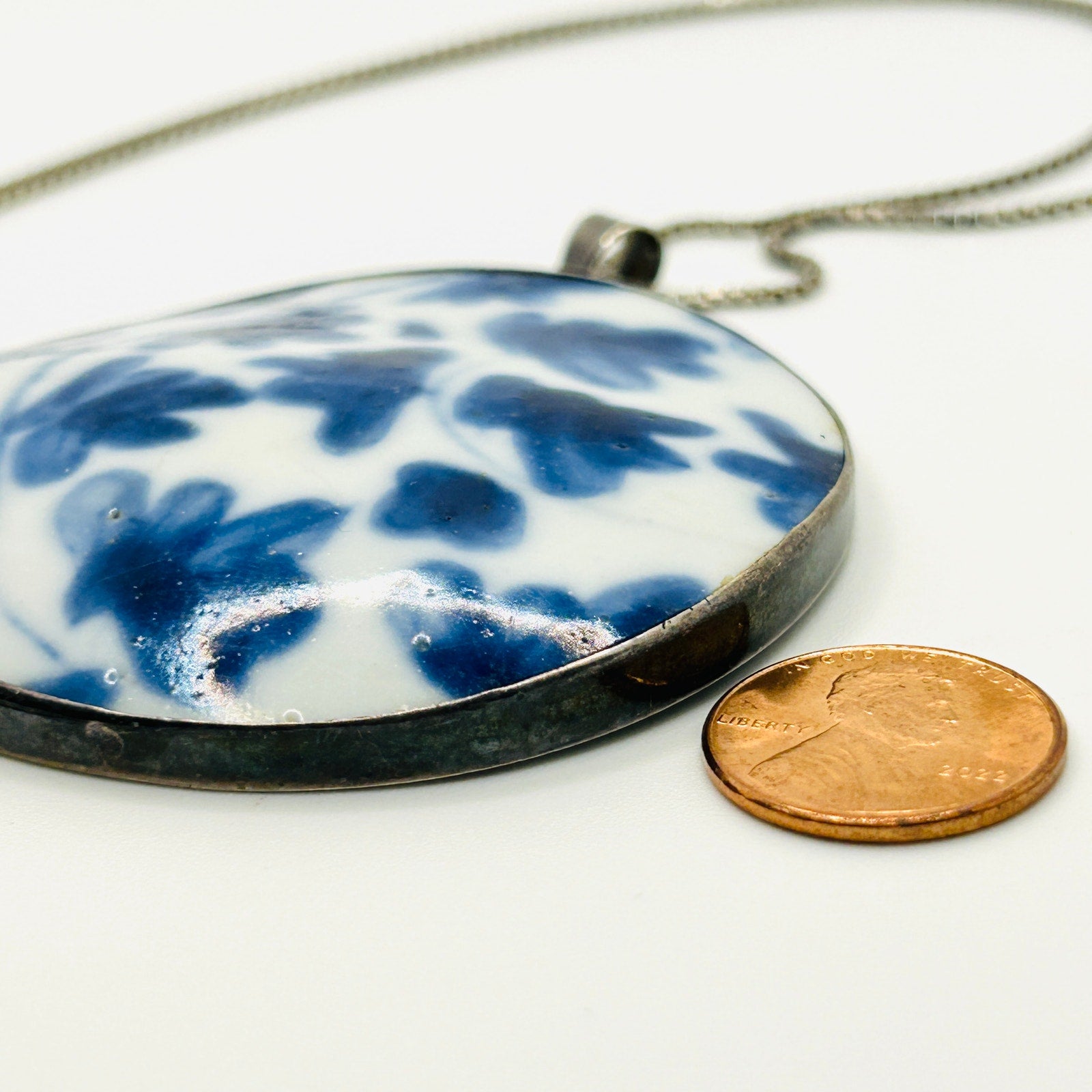Chinese Porcelain Blue White Floral Sterling Silver Pendant Necklace