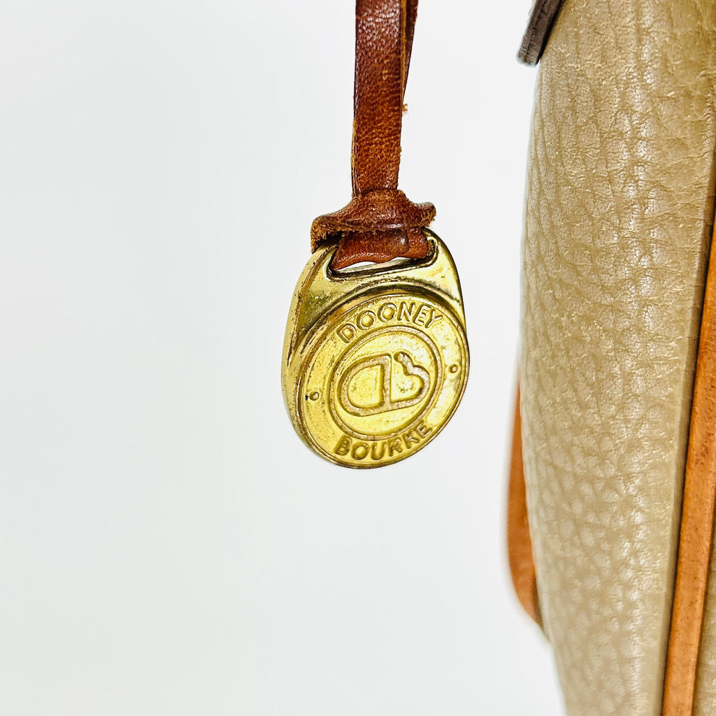 Vintage 90s Dooney & Bourke Bone Tan British All-Weather Leather Crossbody