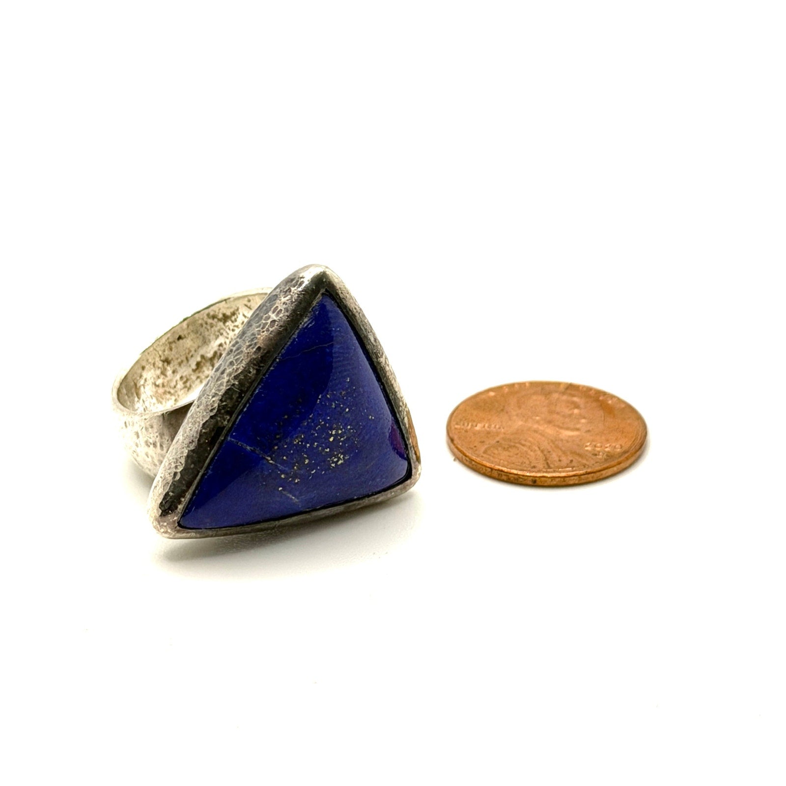 Vintage 90s Blue Lapis Lazuli Sterling Silver Hammered Triangle Ring