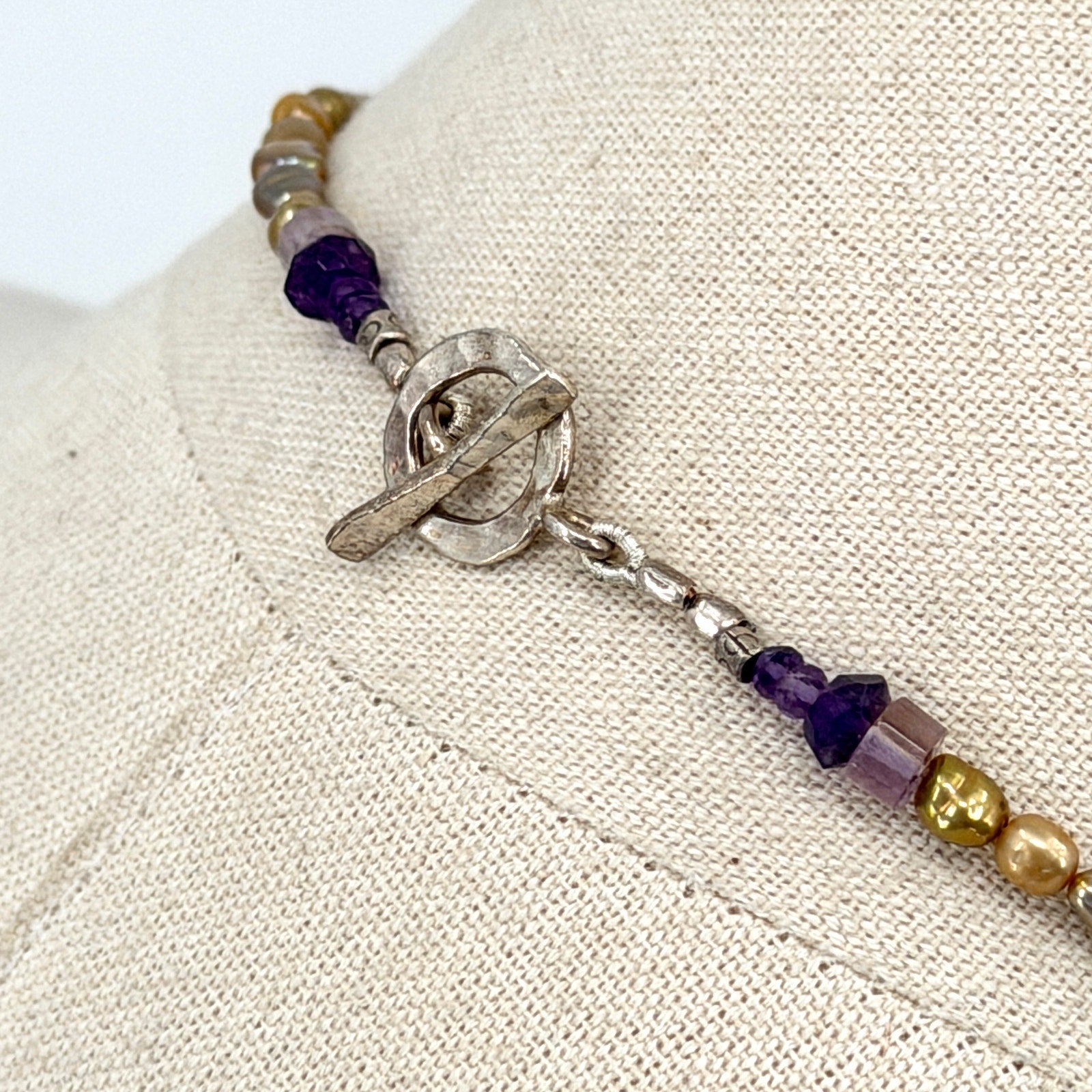 Vintage 90s Copper Tone Pearl Amethyst Ice Jadeite Disk Toggle Necklace