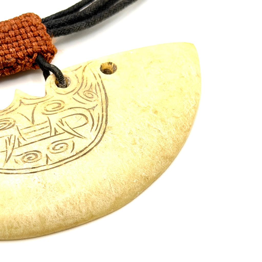 Vintage 90s Chinese Carved Stone Taotie Huang Half Moon Pendant Necklace