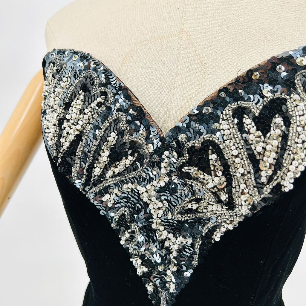 Vintage 80s Black Tie Oleg Cassini Beaded Velvet Cocktail Mini Dress