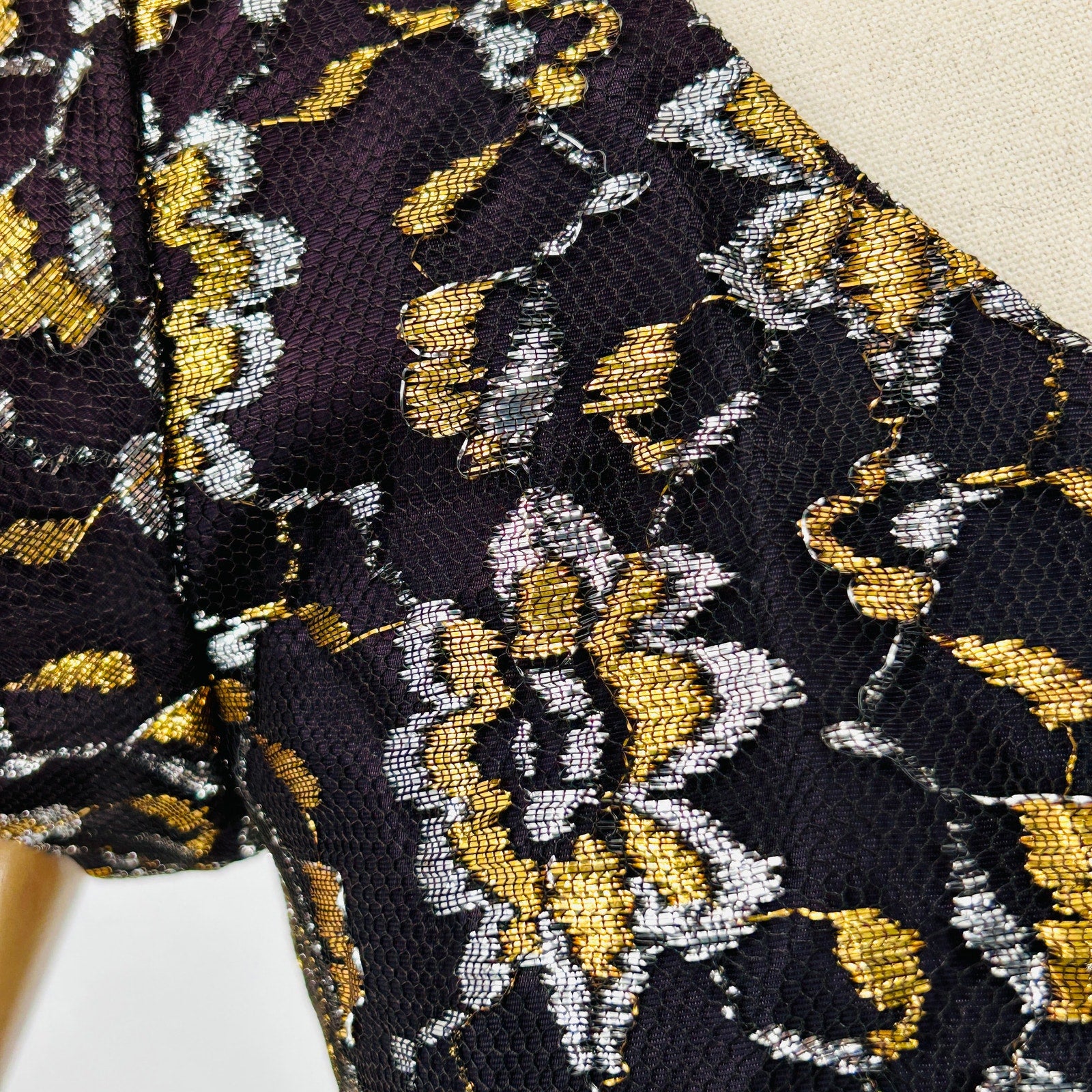 Vintage 50s/60s Black Gold Metallic Floral Lace Evening Cocktail Dress