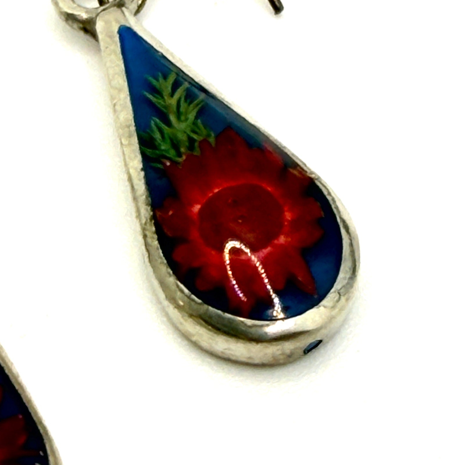 Vintage 70s Mexico Red Pressed Flower Resin Silver Tone Teardrop Earrings