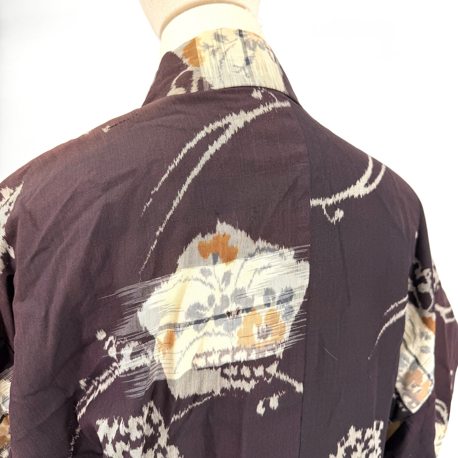 Vintage 50 Showa Era Black 100% Silk Woven Ikat Meisen Kimono Robe Gown